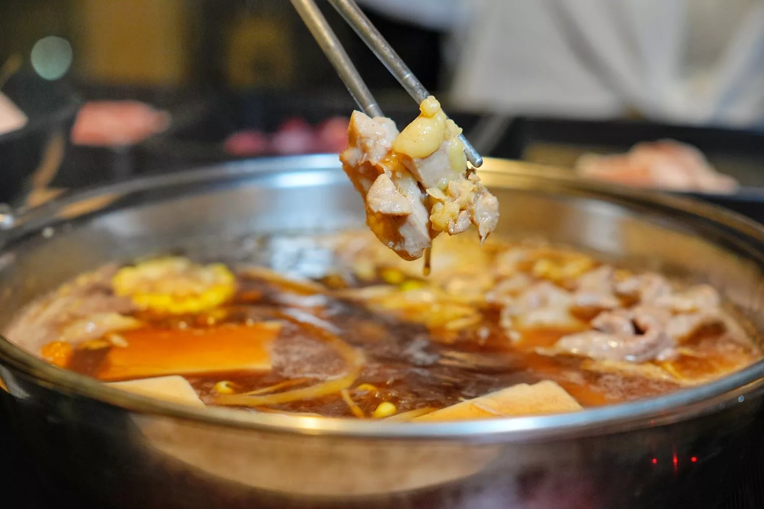 【中壢壽喜燒吃到飽】本燔野菜農場，多達 60 種食材每人只要 439 元起! @混血珊莎的奇幻旅程