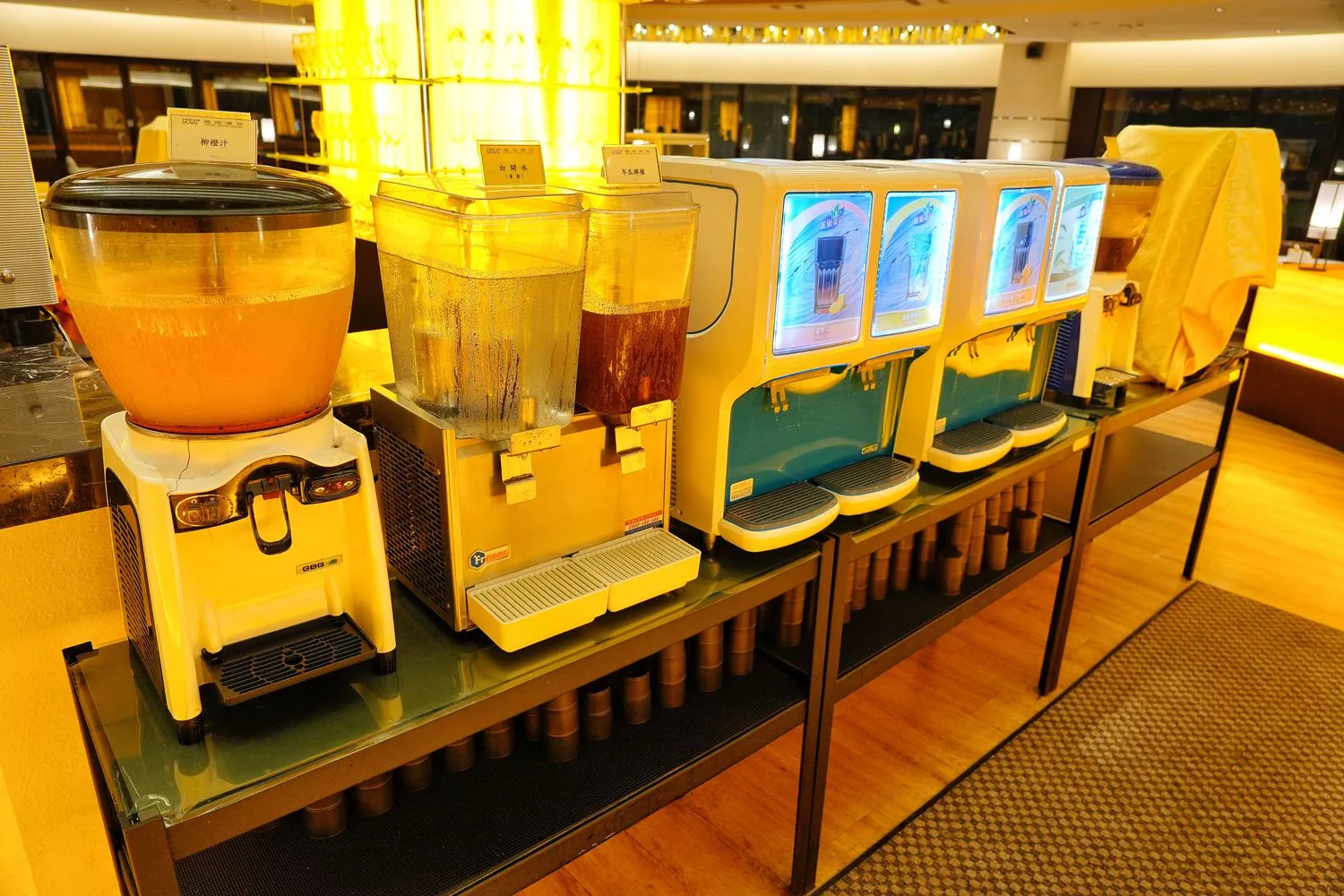 台南趣淘漫旅｜全台唯一冒險主題飯店，南洋風椰林泳池! @混血珊莎的奇幻旅程