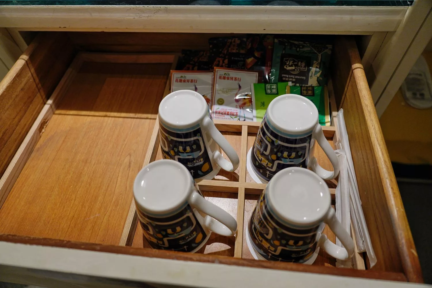 台南趣淘漫旅｜全台唯一冒險主題飯店，南洋風椰林泳池! @混血珊莎的奇幻旅程