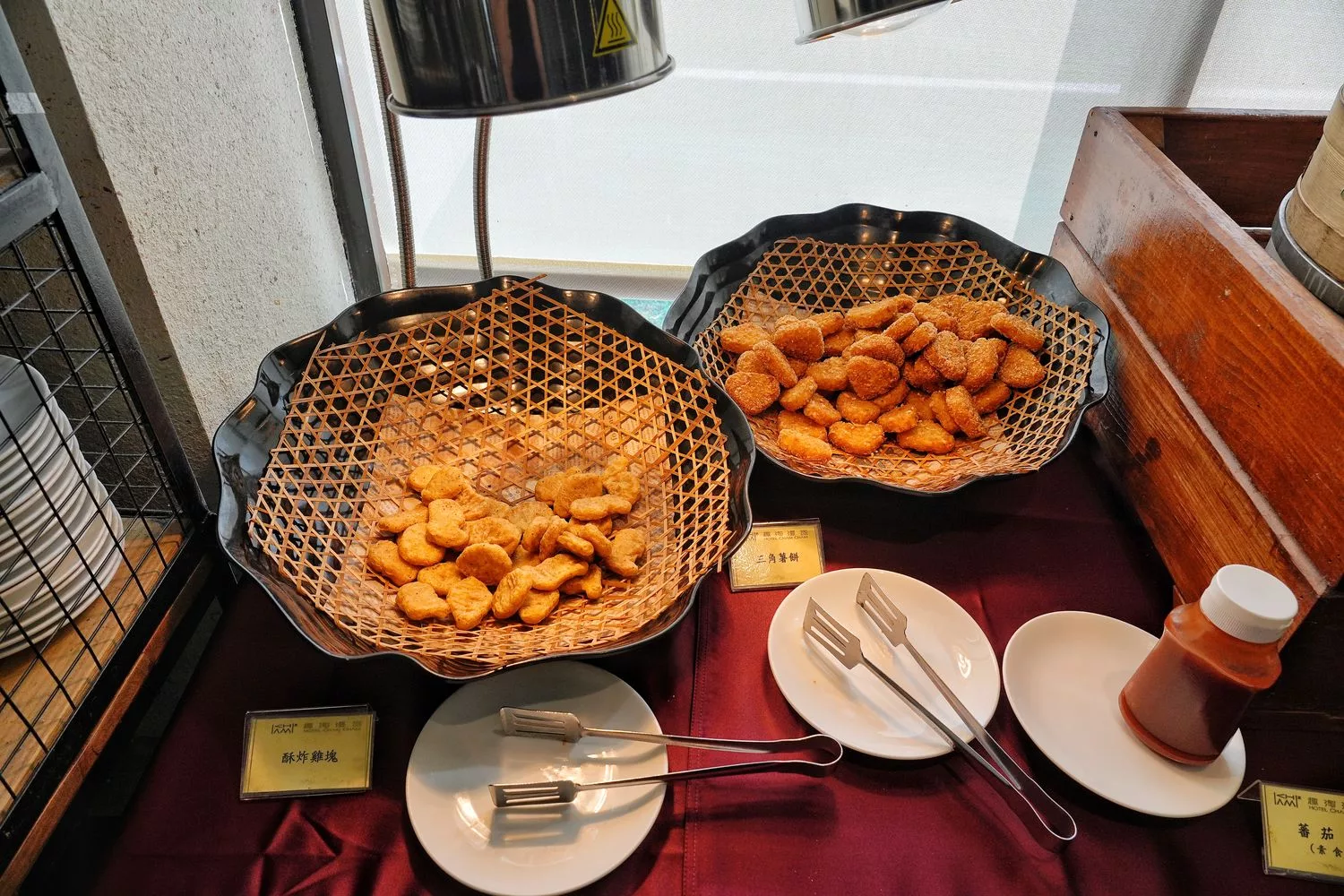 台南趣淘漫旅｜全台唯一冒險主題飯店，南洋風椰林泳池! @混血珊莎的奇幻旅程