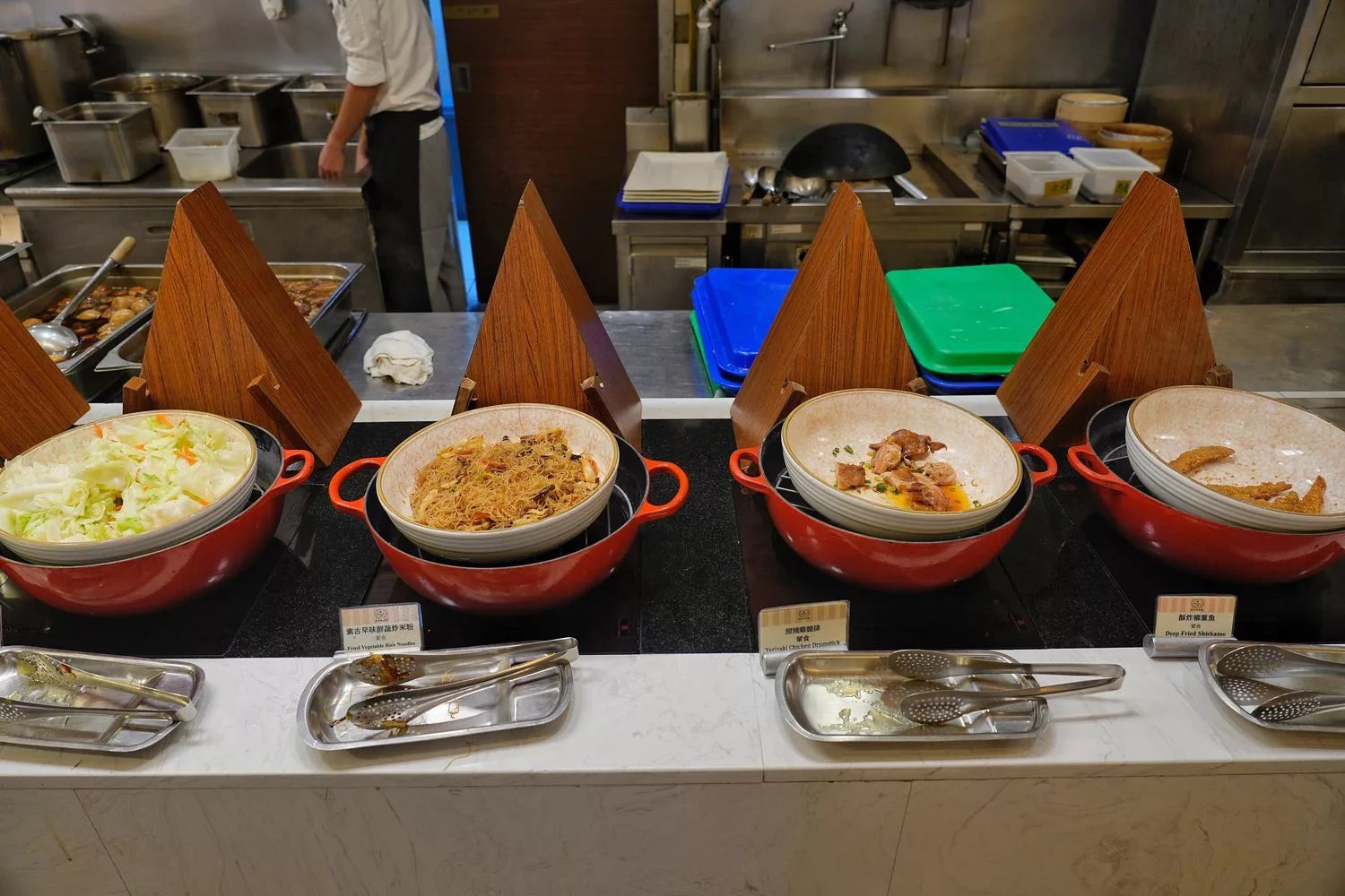 【西屯早餐】裕元花園酒店早餐，早餐就有現沖牛肉湯跟哈根達斯! @混血珊莎的奇幻旅程