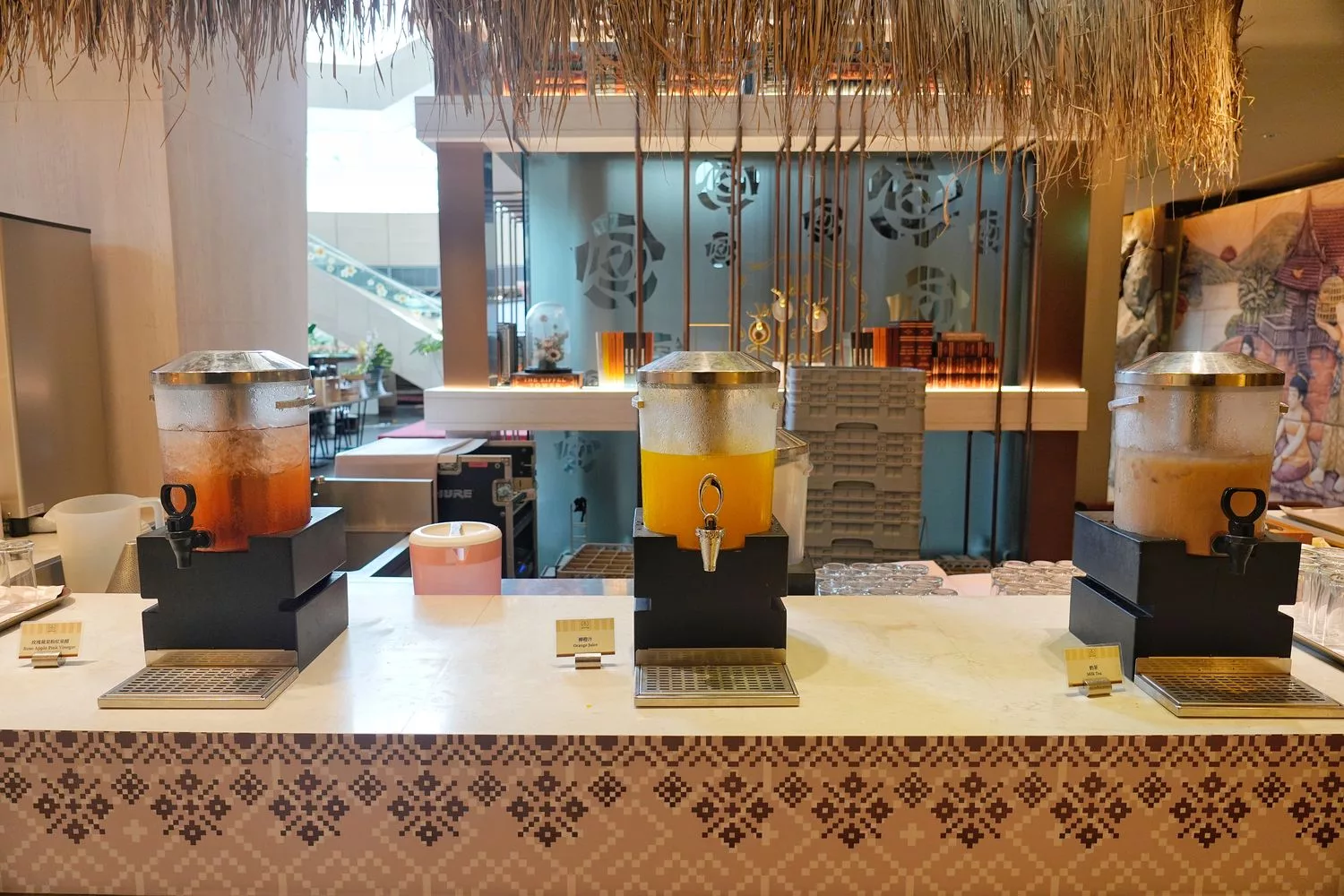 【西屯早餐】裕元花園酒店早餐，早餐就有現沖牛肉湯跟哈根達斯! @混血珊莎的奇幻旅程