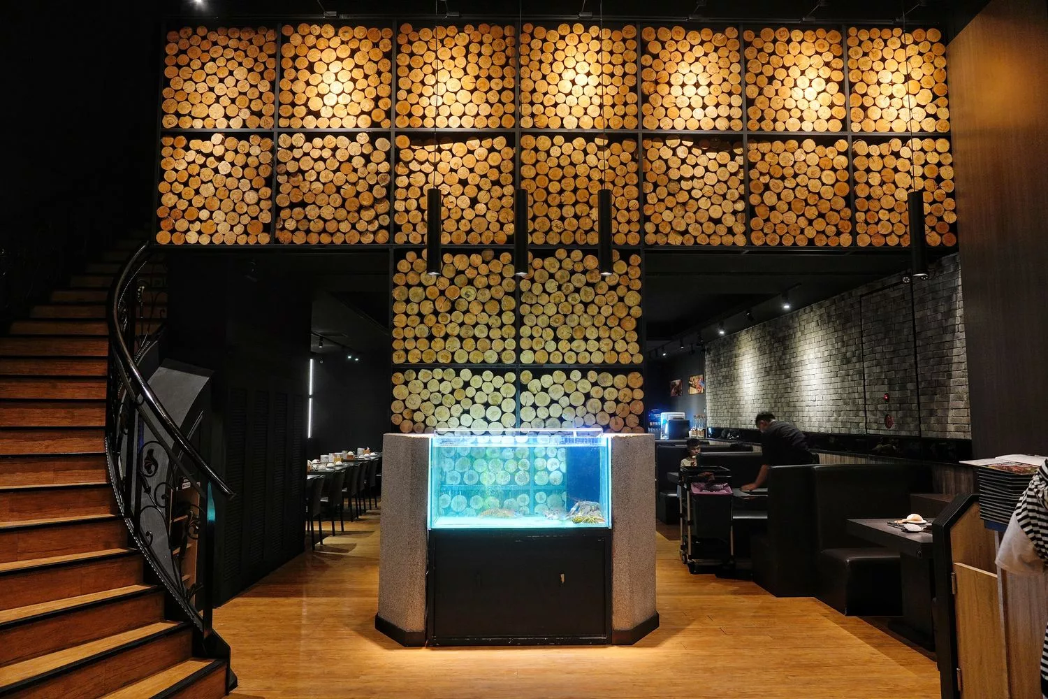 【鼓山區美食】舞古賀涮涮屋，日本A5和牛&#038;巧克力和牛入口即化太銷魂，壽星免費送肉! @混血珊莎的奇幻旅程
