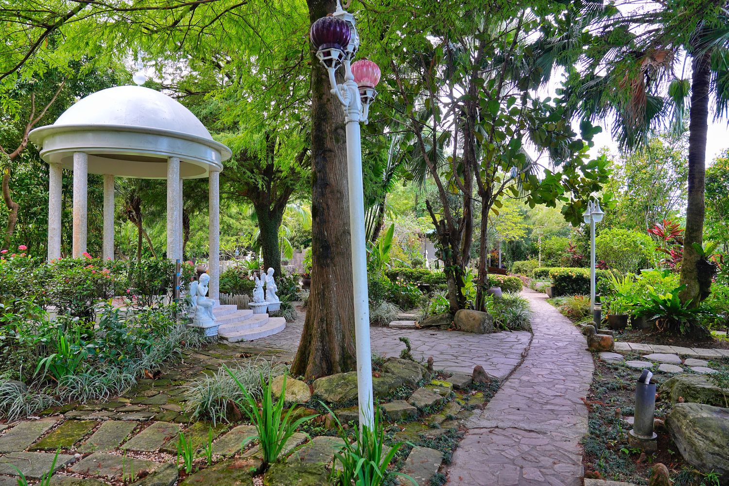 【芯園我的夢中城堡】宜蘭冬山民宿，夢幻歐風千坪花園，免費禮服換裝，享用英式下午茶!優惠團購(113/03/17-113/03/31) @混血珊莎的奇幻旅程