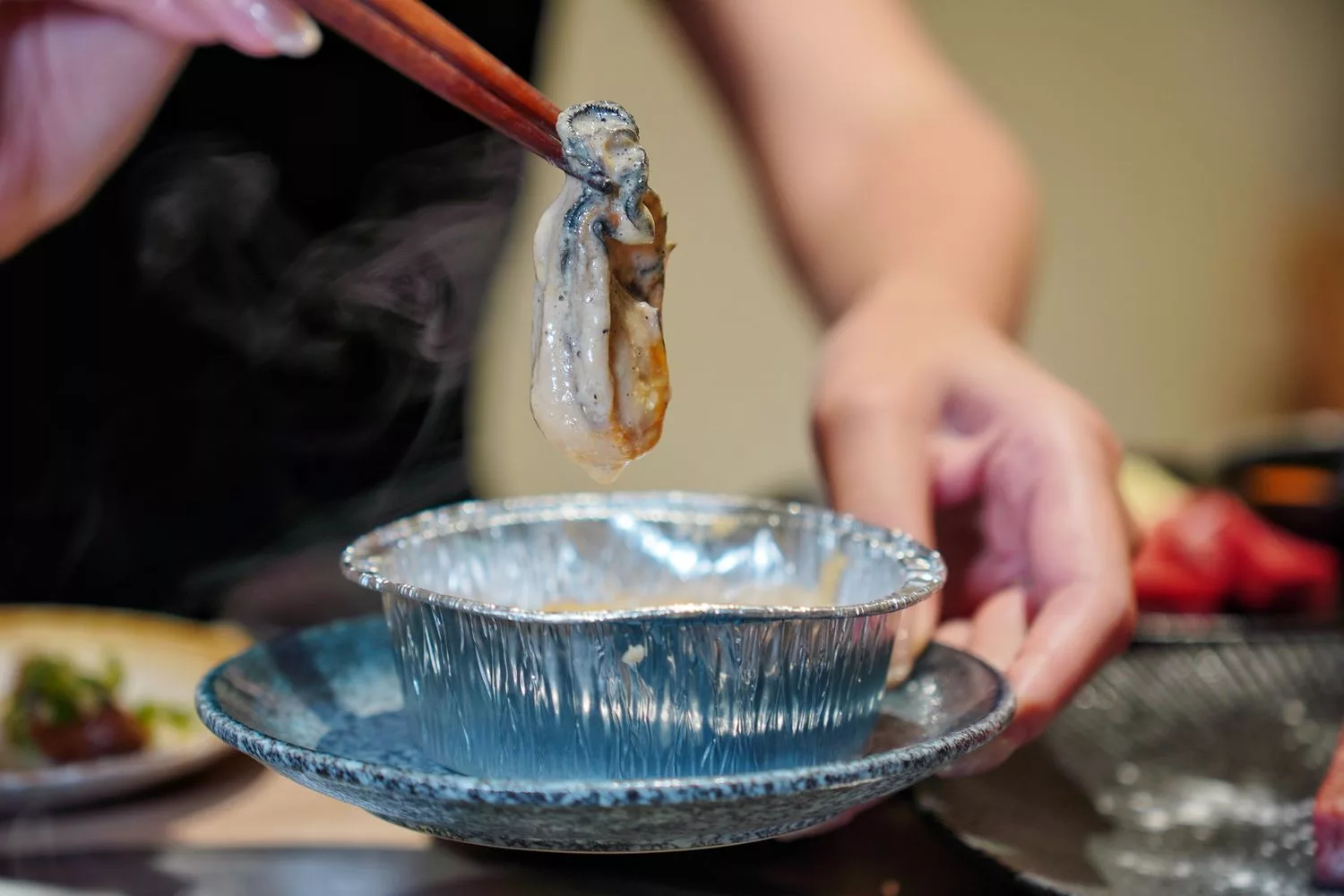 【台北信義區燒肉】路易奇電力公司信義電廠，A5和牛冷藏現切專賣店，頂級肉品自己烤只要半價! @混血珊莎的奇幻旅程