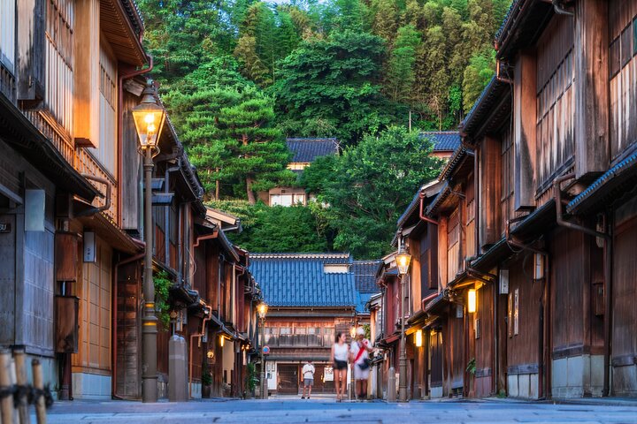 【2025金澤住宿】精選 10 間金澤溫泉住宿，最便宜只要2400元起! @混血珊莎的奇幻旅程