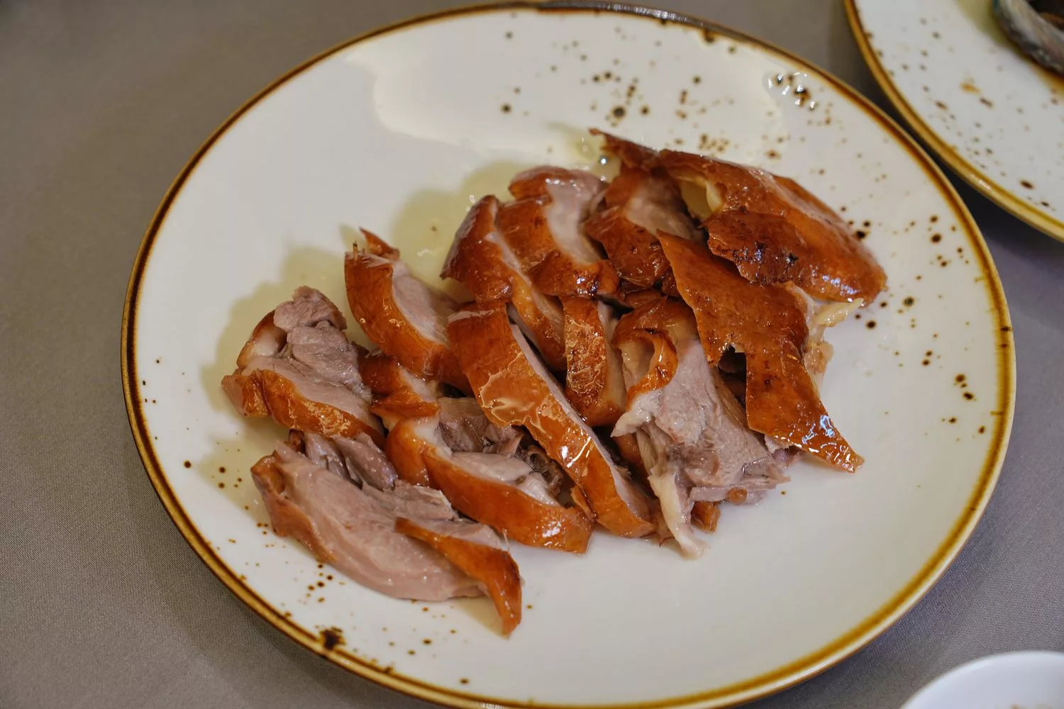 【礁溪櫻桃鴨】鳳凰軒，礁溪長榮鳳凰酒店新宜蘭菜，櫻桃鴨6吃創新中菜! @混血珊莎的奇幻旅程