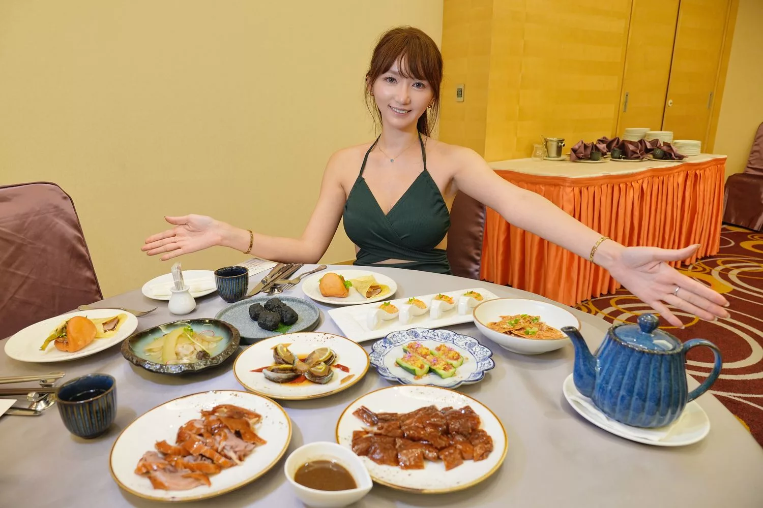 【礁溪櫻桃鴨】鳳凰軒，礁溪長榮鳳凰酒店新宜蘭菜，櫻桃鴨6吃創新中菜! @混血珊莎的奇幻旅程