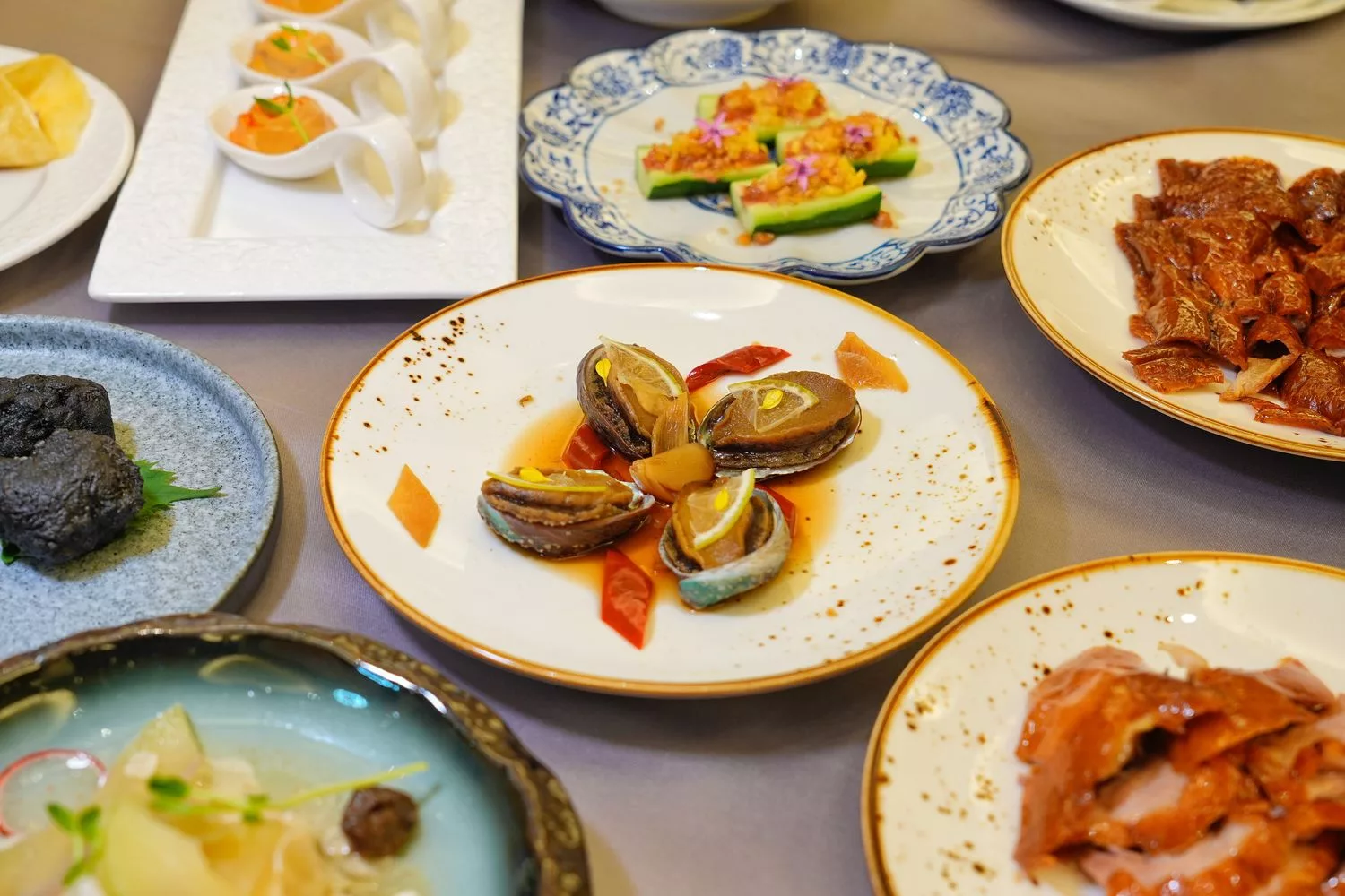 【礁溪櫻桃鴨】鳳凰軒，礁溪長榮鳳凰酒店新宜蘭菜，櫻桃鴨6吃創新中菜! @混血珊莎的奇幻旅程