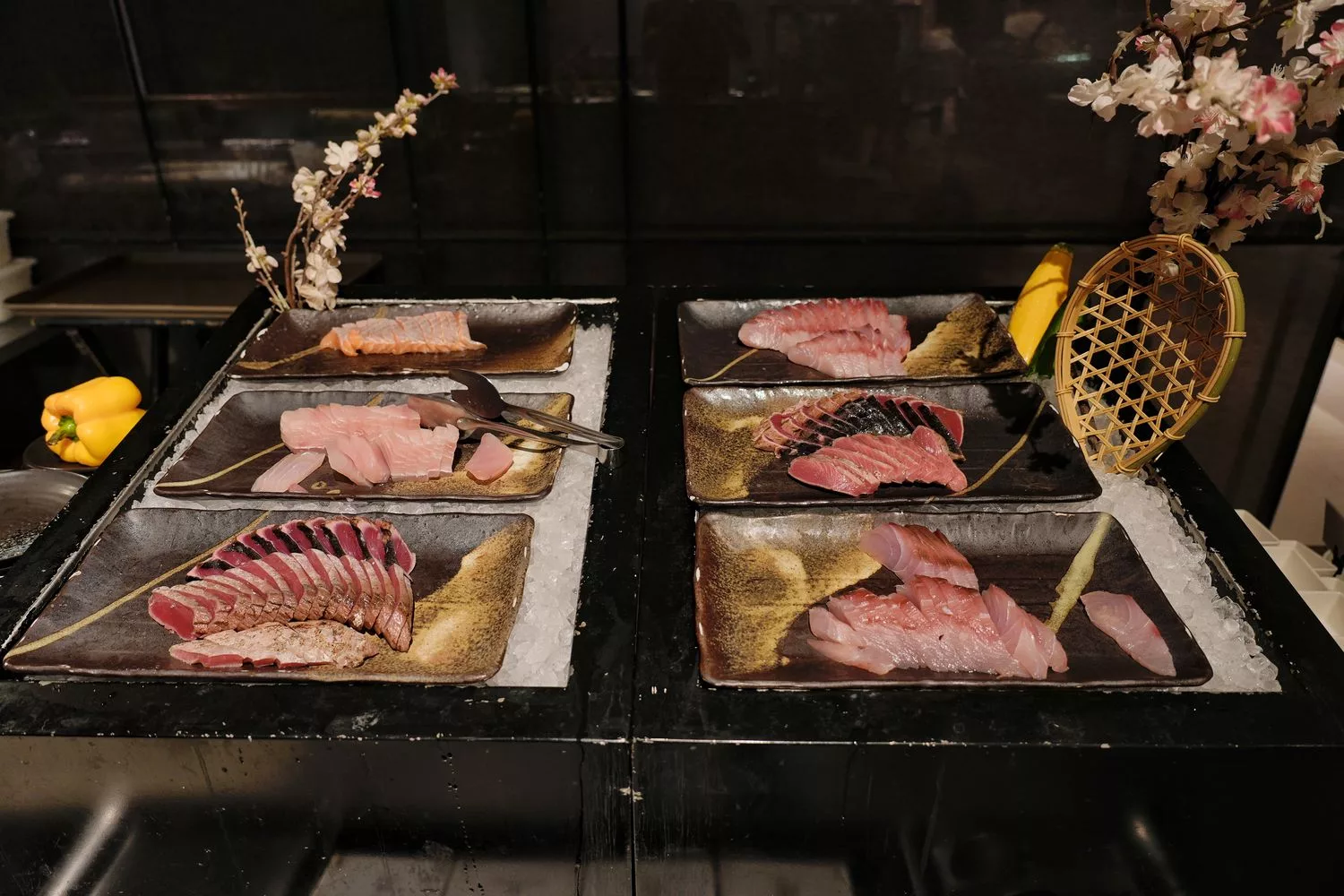 【寒沐酒店自助餐】MU TABLE異國美饌、漁港現流漁獲、DIY特色調酒，壽星 0 元吃大餐! @混血珊莎的奇幻旅程