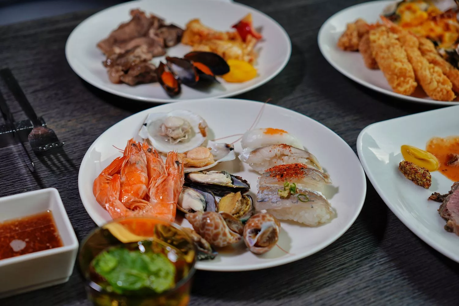 【寒沐酒店自助餐】MU TABLE異國美饌、漁港現流漁獲、DIY特色調酒，壽星 0 元吃大餐! @混血珊莎的奇幻旅程