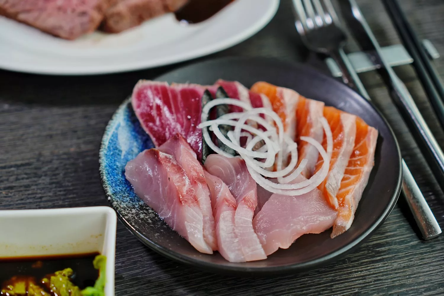 【寒沐酒店自助餐】MU TABLE異國美饌、漁港現流漁獲、DIY特色調酒，壽星 0 元吃大餐! @混血珊莎的奇幻旅程