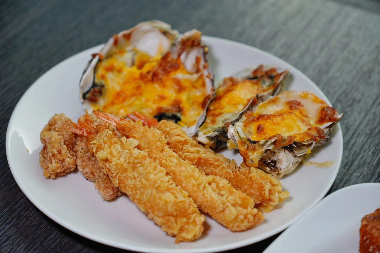 【寒沐酒店自助餐】MU TABLE異國美饌、漁港現流漁獲、DIY特色調酒，壽星 0 元吃大餐! @混血珊莎的奇幻旅程