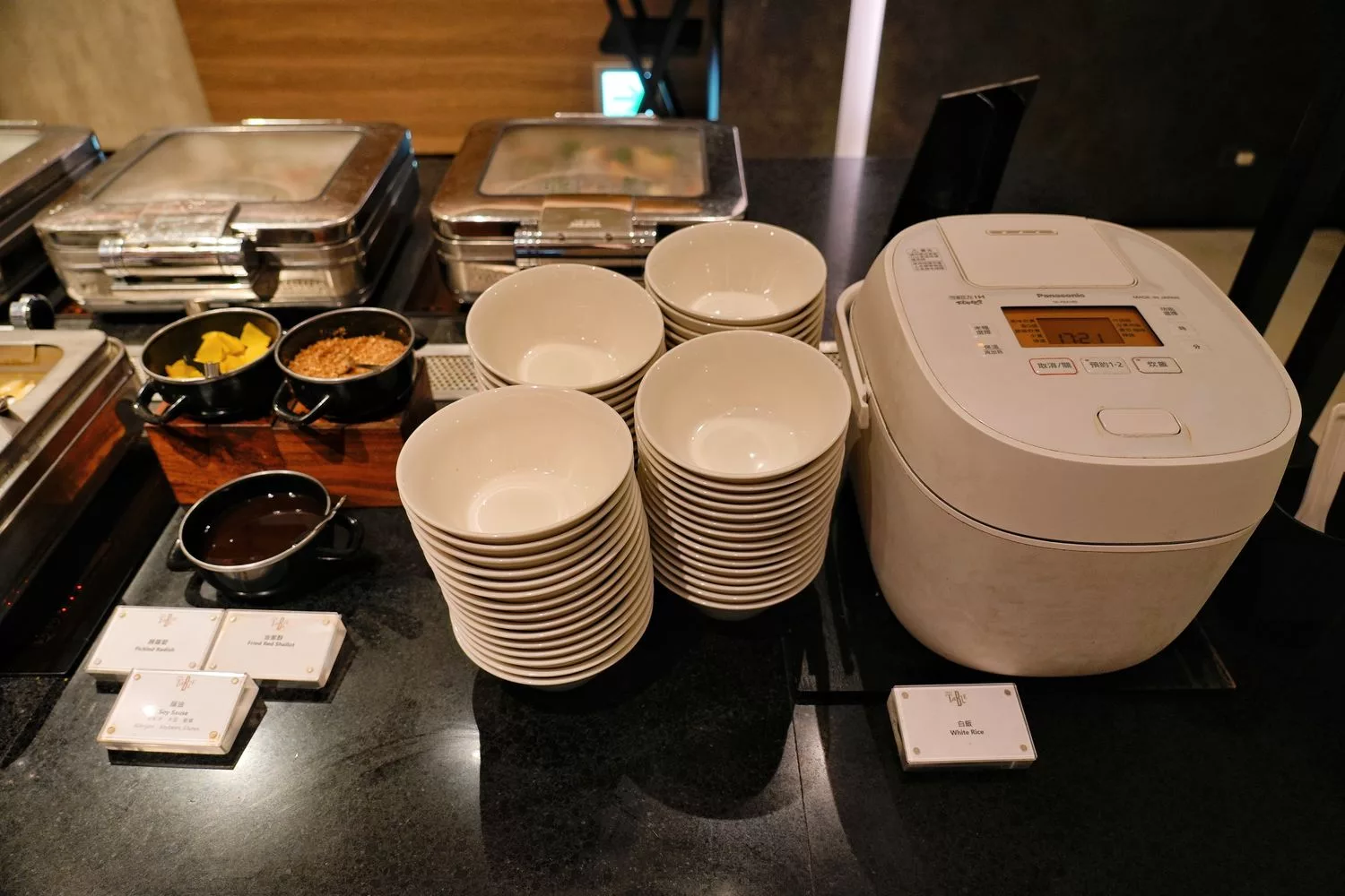 【寒沐酒店自助餐】MU TABLE異國美饌、漁港現流漁獲、DIY特色調酒，壽星 0 元吃大餐! @混血珊莎的奇幻旅程