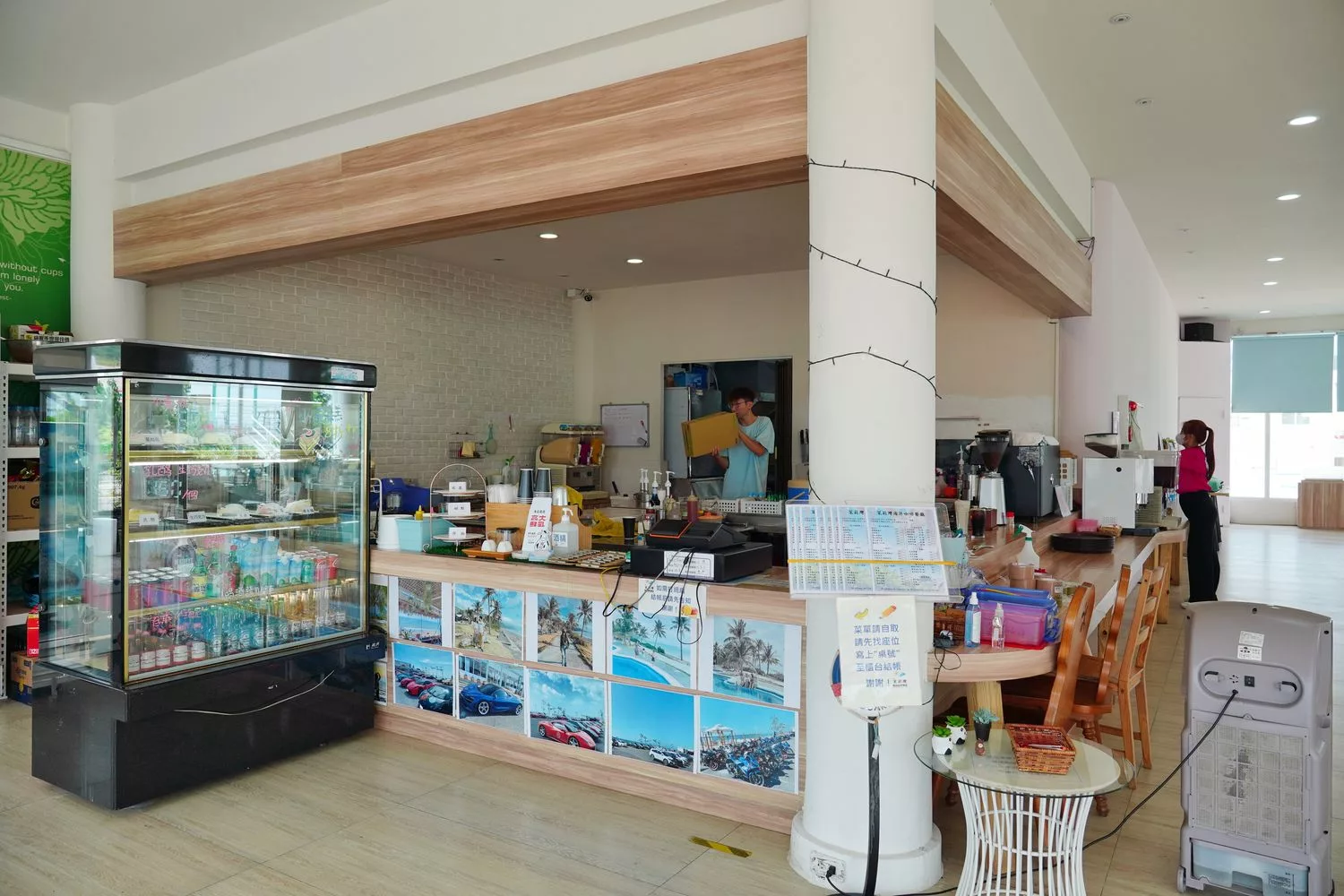 【茉莉灣海洋cafe】絕美海景第一排，藍天大海超療癒! @混血珊莎的奇幻旅程