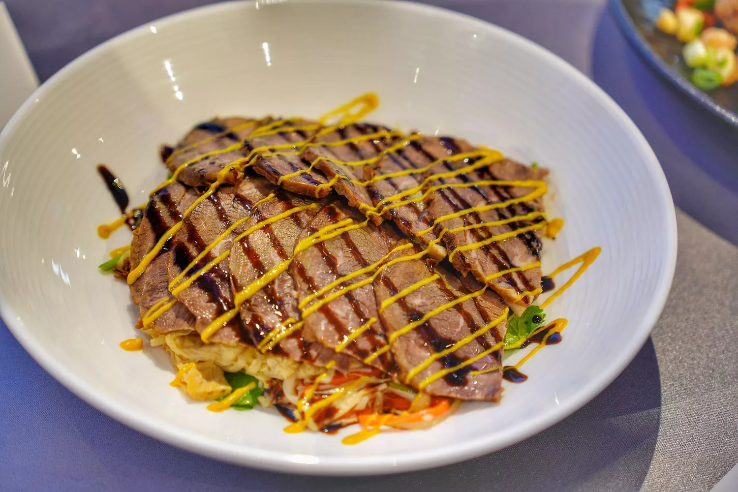 【全新台北婚宴場地】台北漢來大飯店宴會廳，全台最長環場大螢幕，夢幻系水上禮堂! @混血珊莎的奇幻旅程