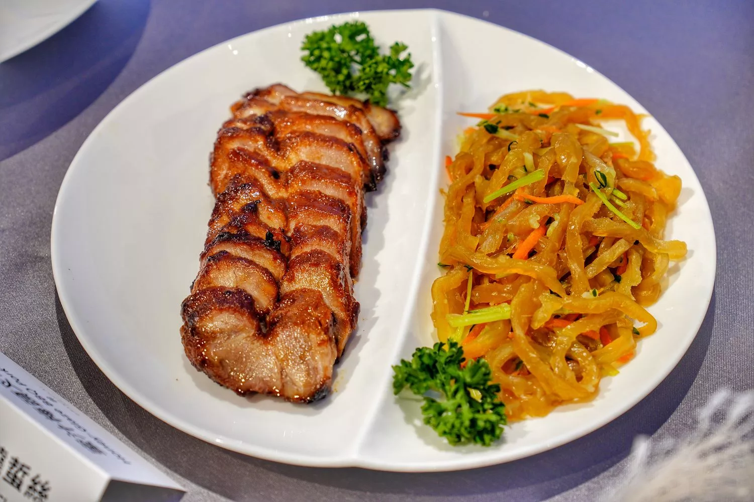 【全新台北婚宴場地】台北漢來大飯店宴會廳，全台最長環場大螢幕，夢幻系水上禮堂! @混血珊莎的奇幻旅程