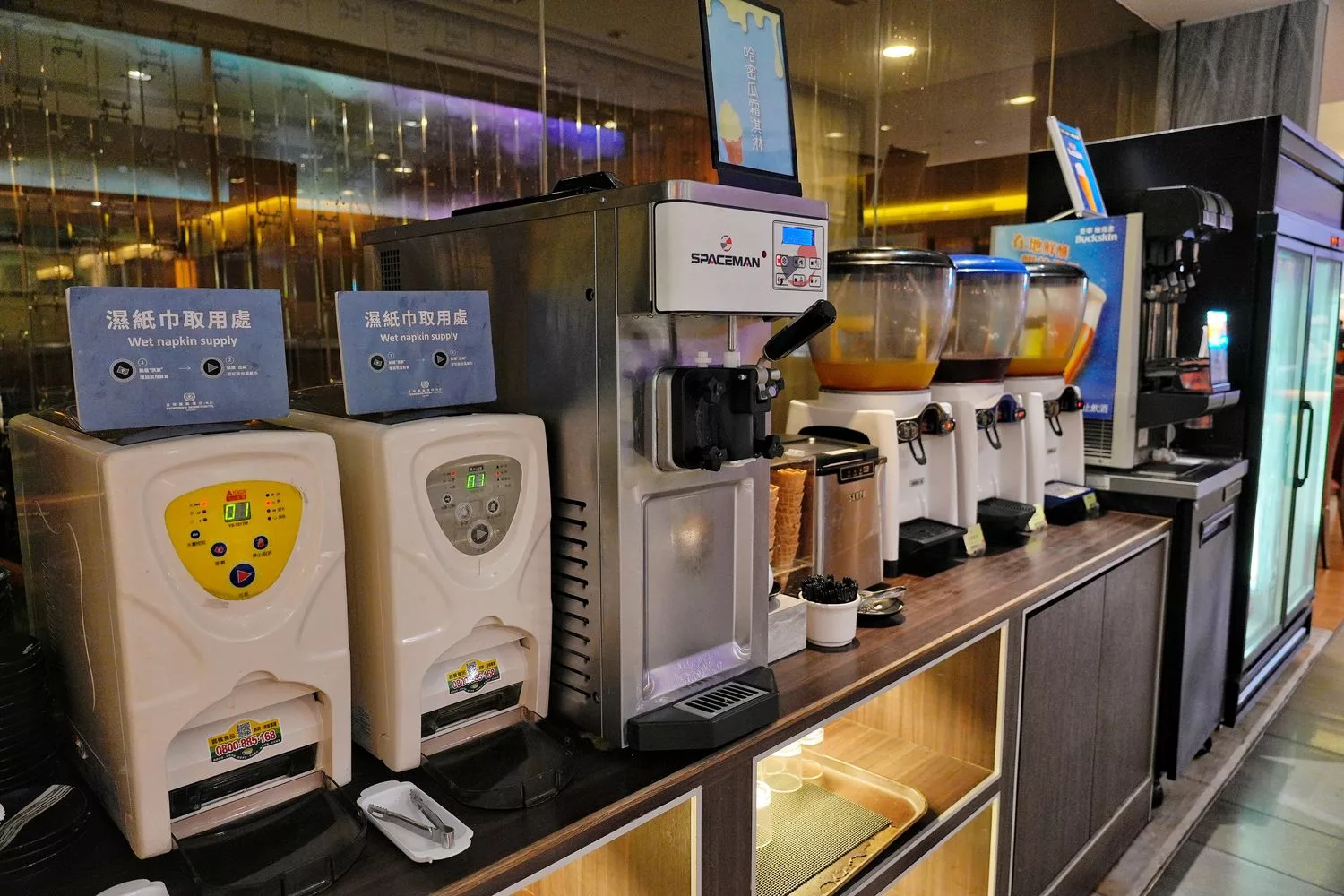 【礁溪長榮自助餐】退房再吃豐盛早午餐，還有星巴克無限暢飲! @混血珊莎的奇幻旅程