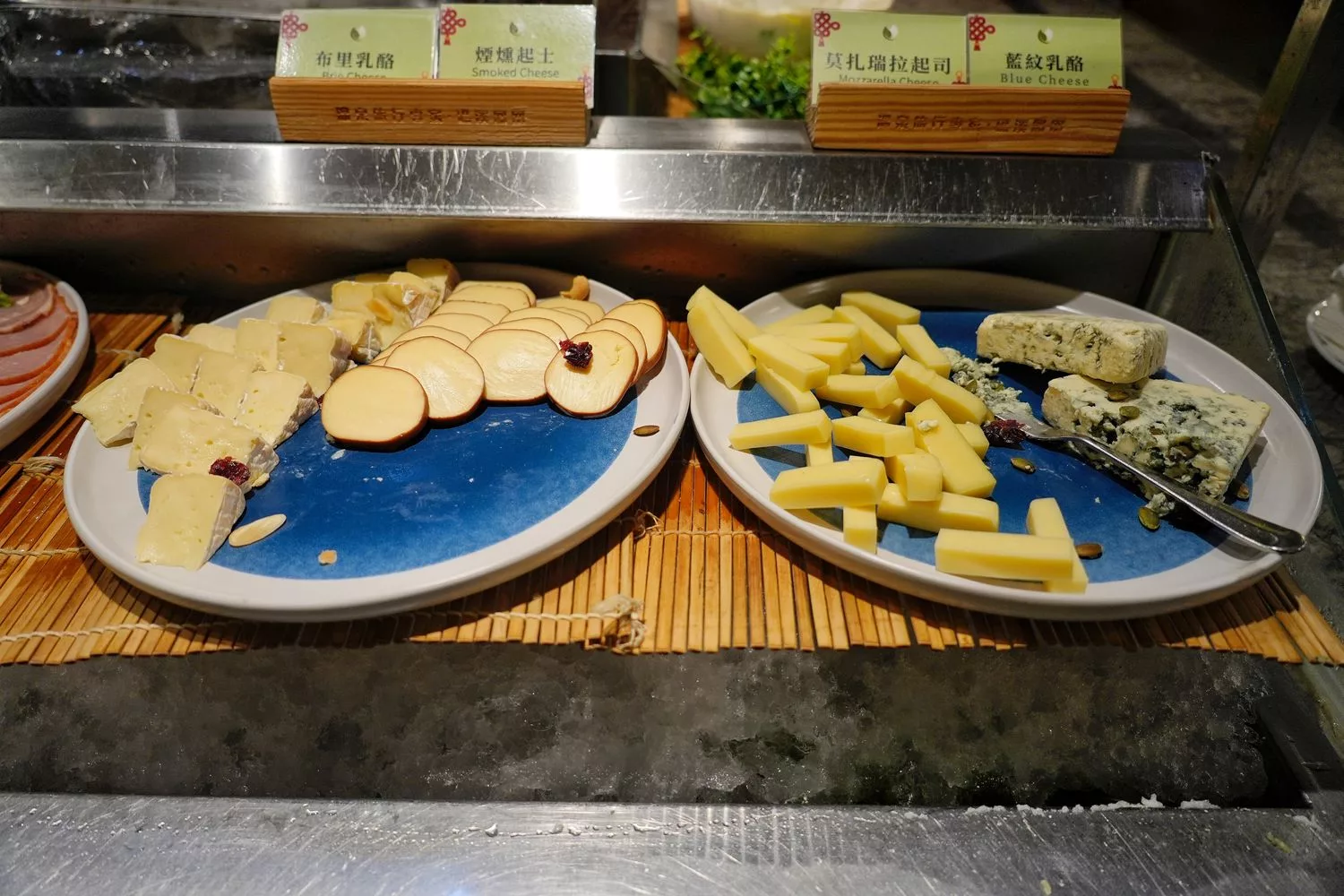 【礁溪長榮自助餐】退房再吃豐盛早午餐，還有星巴克無限暢飲! @混血珊莎的奇幻旅程