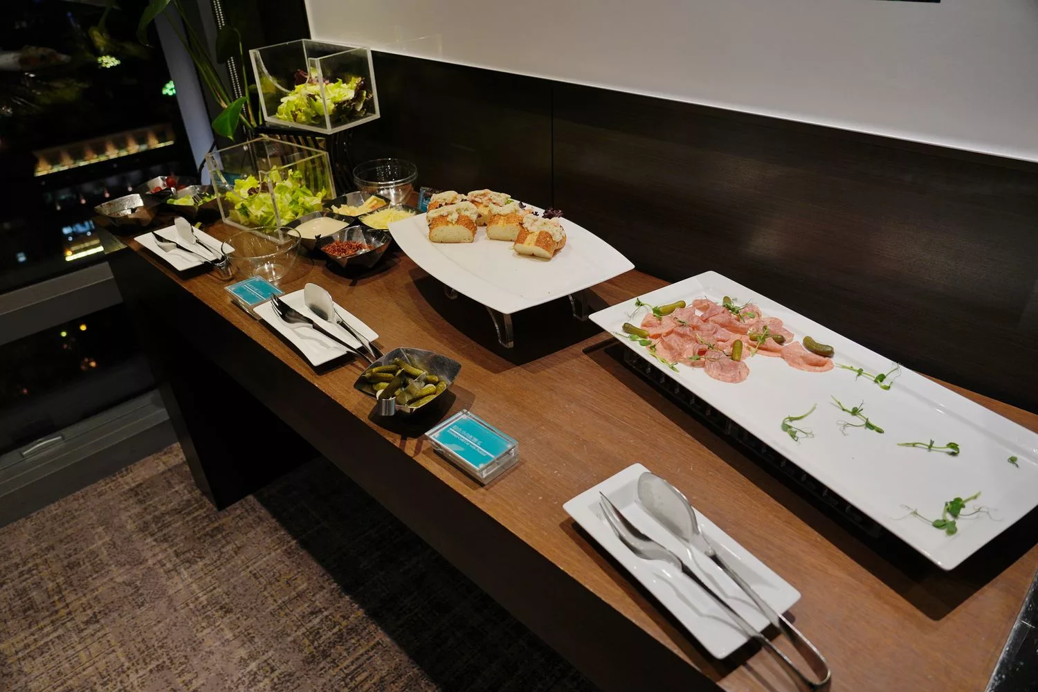 【台北寒舍艾美酒店】五星藝術氛圍，101 夜景伴你入眠! @混血珊莎的奇幻旅程
