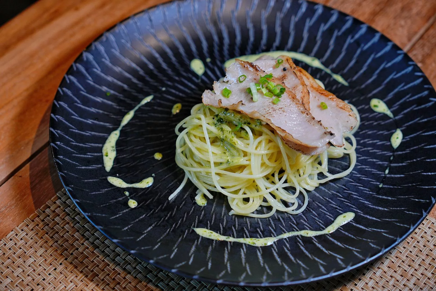 烏來馥森阪治trio｜空靈山景超療癒，馥森阪治湯屋價格餐點攻略! @混血珊莎的奇幻旅程