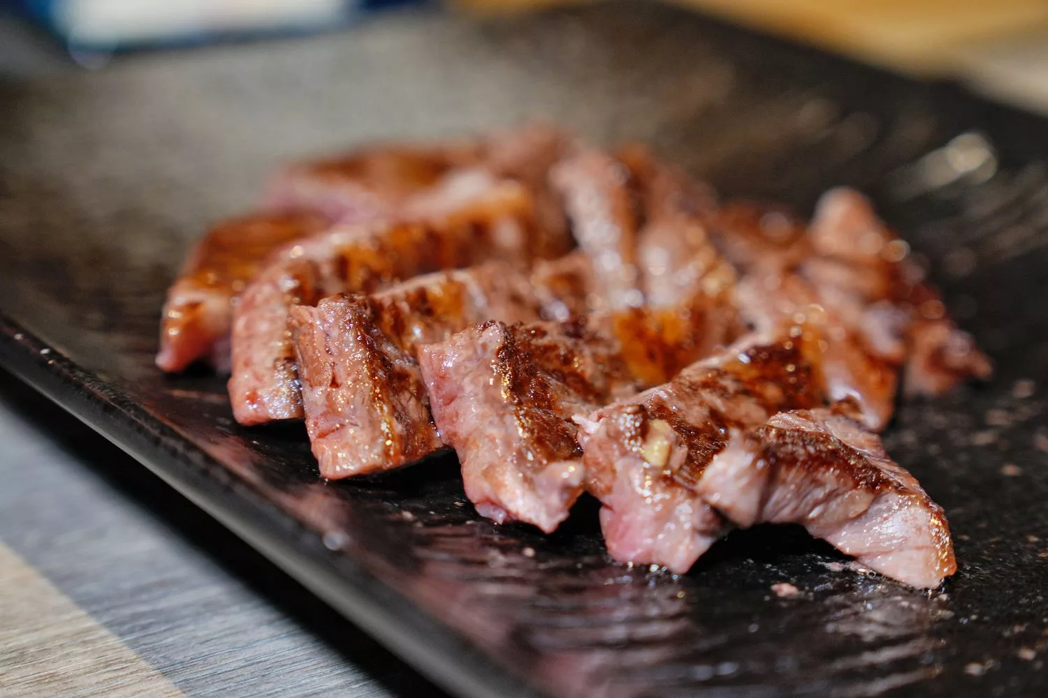 【台中北區燒肉】山鯨燒肉，浮誇系A5和牛寶箱，穿和服寫繪馬沉浸式日式體驗! @混血珊莎的奇幻旅程