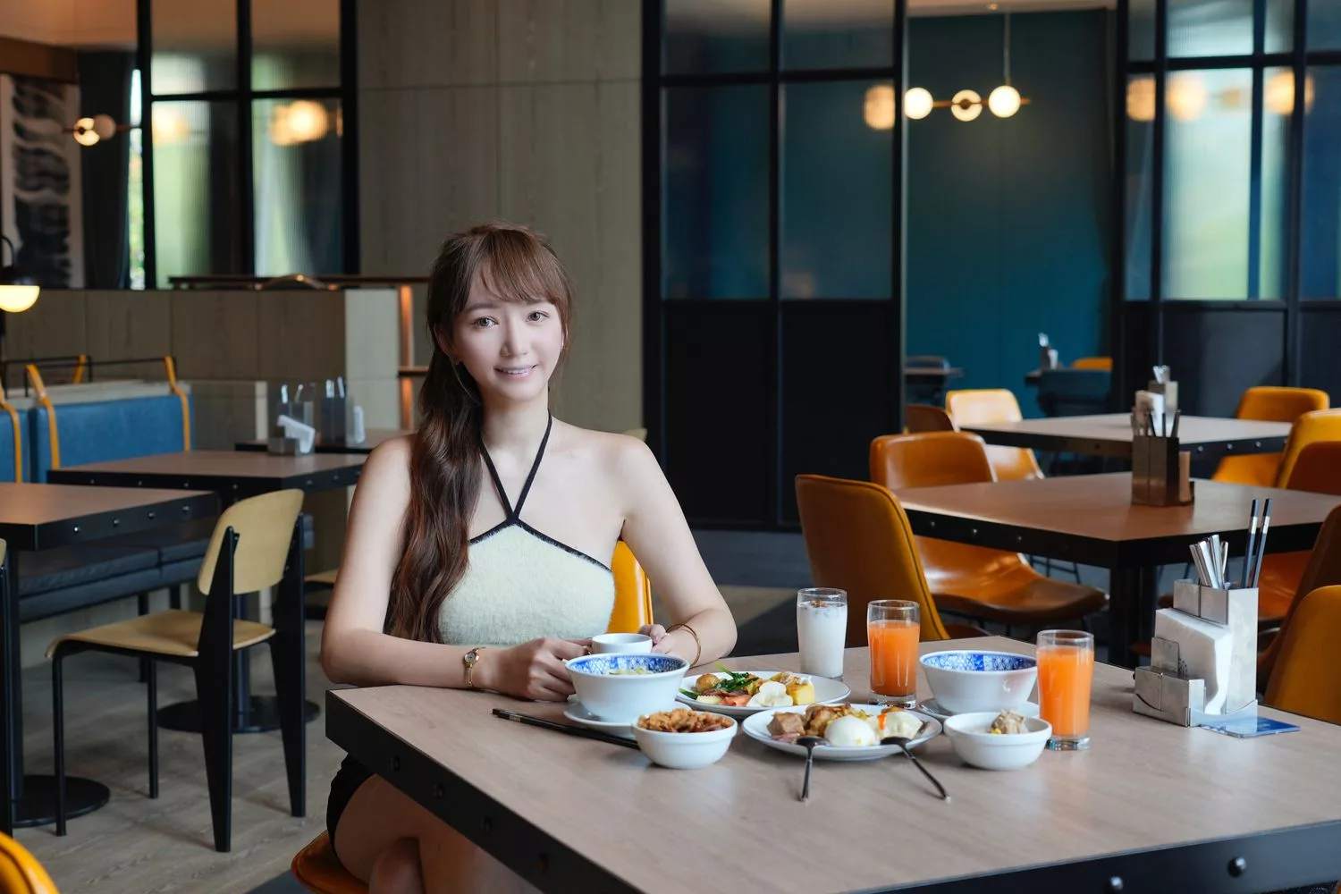 八里福朋喜來登酒店|無邊際泳池夢幻河景，房內獨享黃金美人湯! @混血珊莎的奇幻旅程
