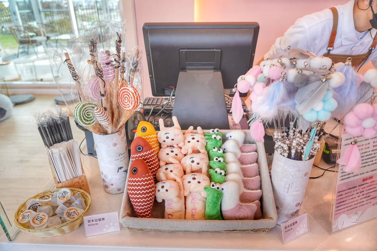 擼LALA Sweets｜新開幕宜蘭貓咪咖啡廳，和喵星人度過午茶時光! @混血珊莎的奇幻旅程