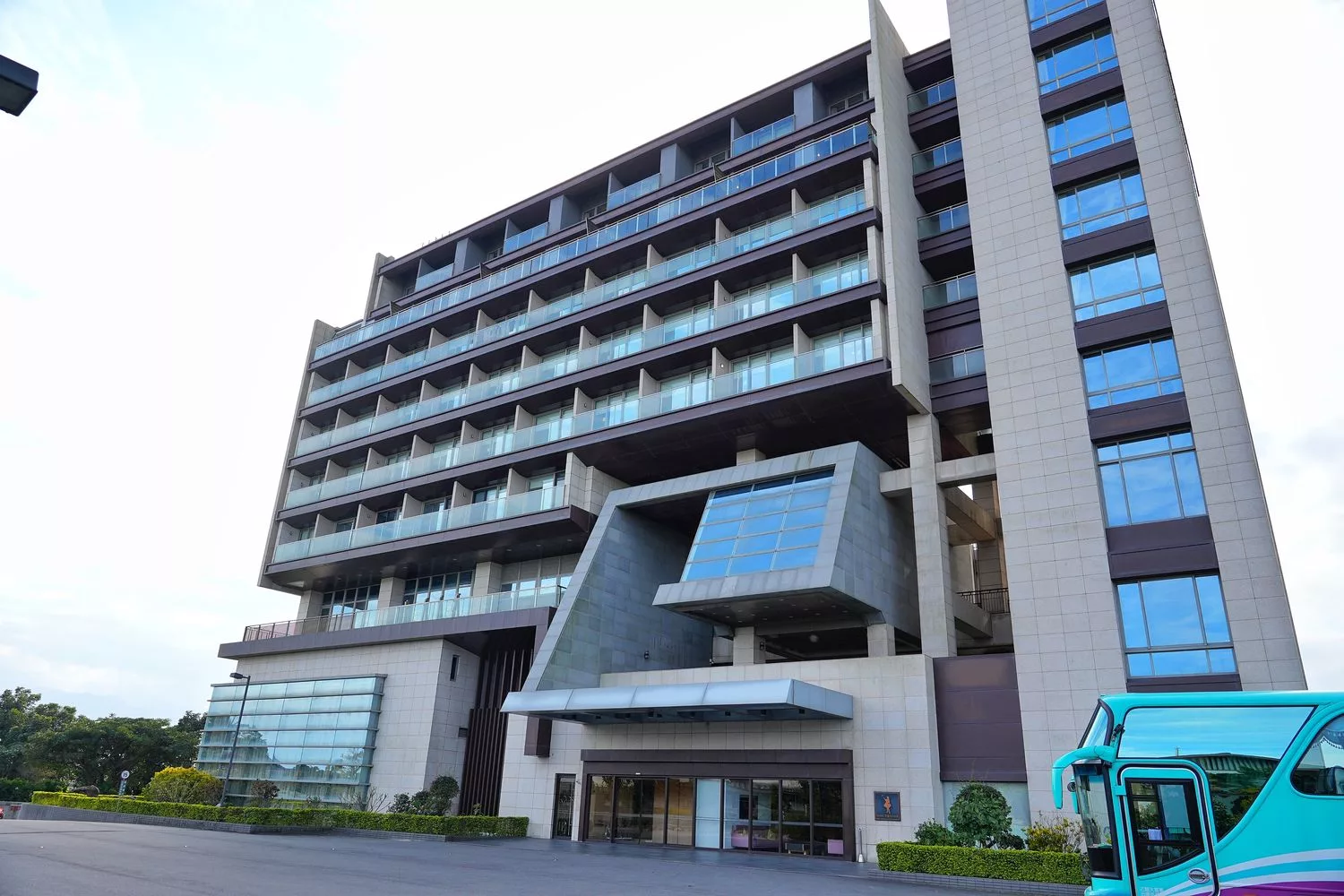 【綠舞國際觀光飯店早餐】蝶舞咖啡廳絕美山景，豐富自助餐點吃到飽! @混血珊莎的奇幻旅程