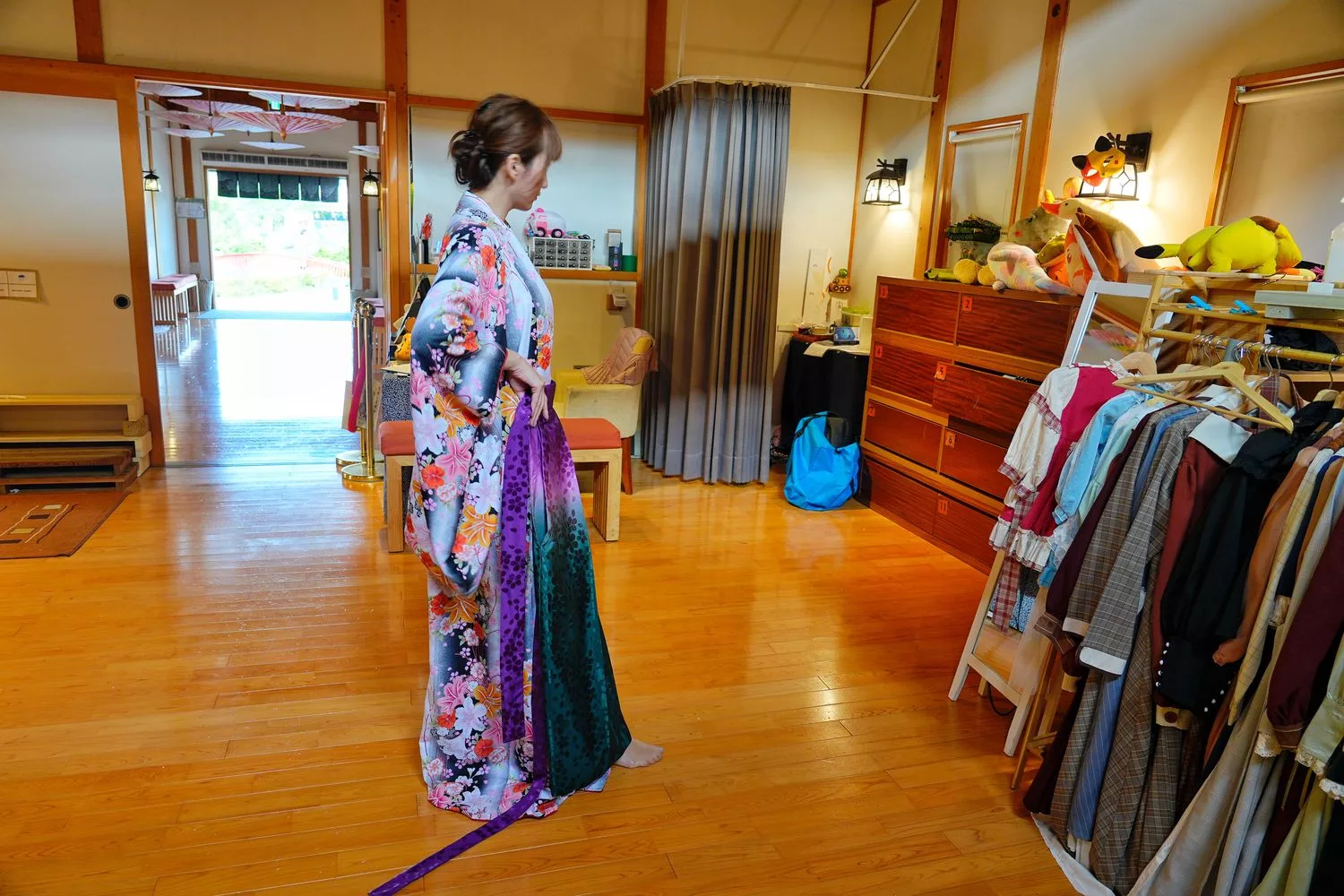 【綠舞日式主題園區】和服浴衣拍照打卡，可愛萌寵餵食互動一日遊! @混血珊莎的奇幻旅程