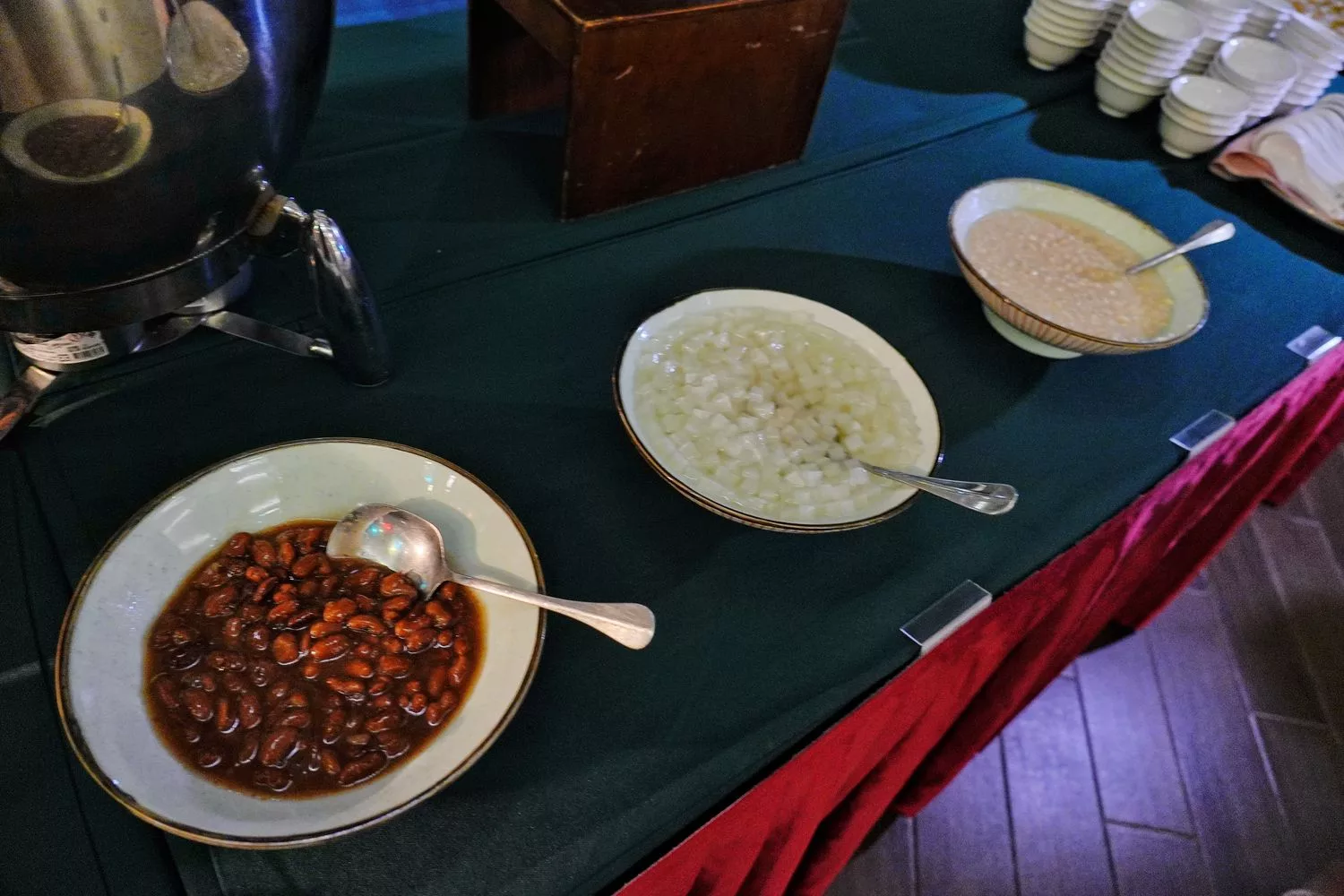 【宜蘭綠舞國際觀光飯店】一泊二食會席料理晚餐，和服體驗萌寵互動，免費宵夜吃到飽! @混血珊莎的奇幻旅程