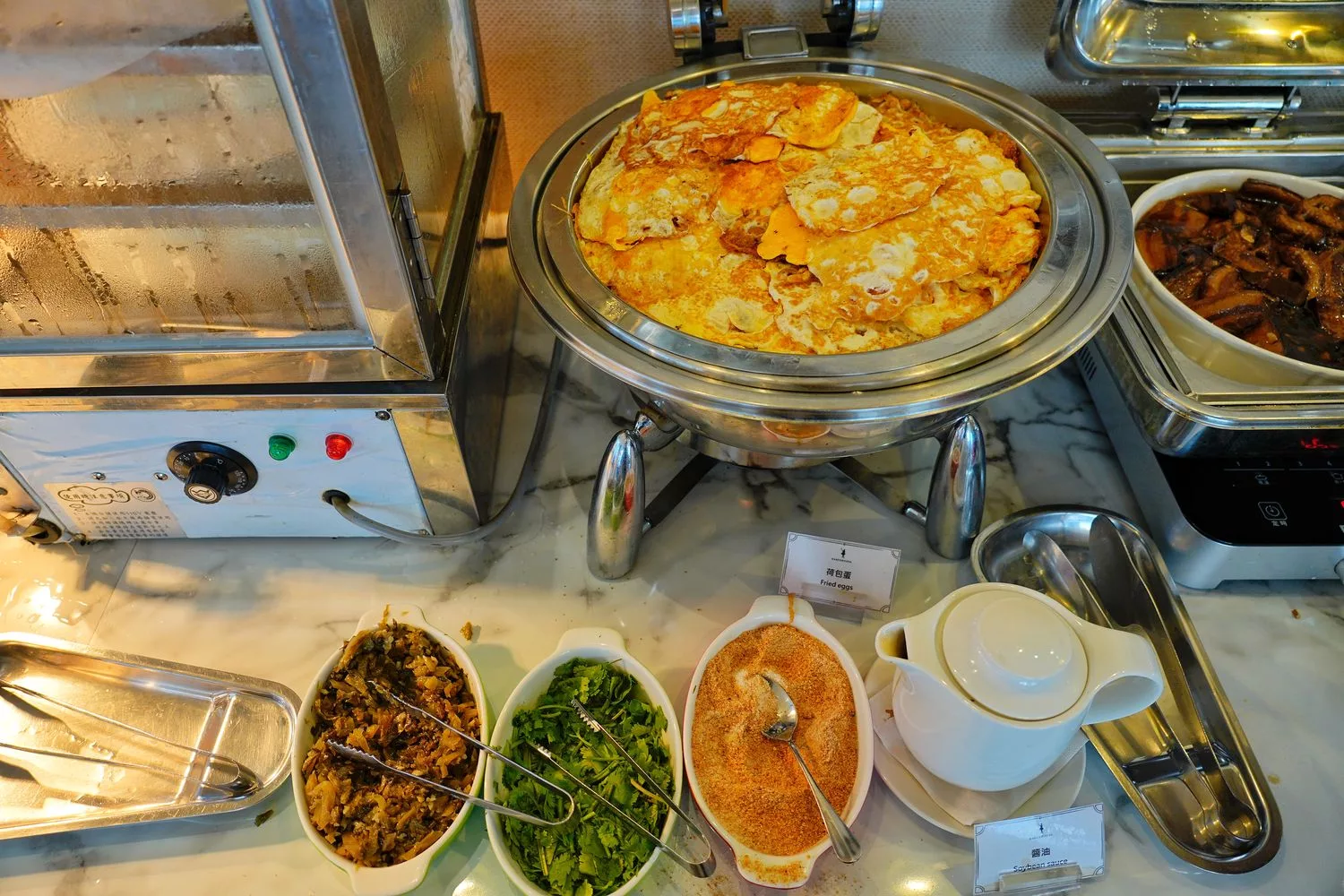 【綠舞國際觀光飯店早餐】蝶舞咖啡廳絕美山景，豐富自助餐點吃到飽! @混血珊莎的奇幻旅程