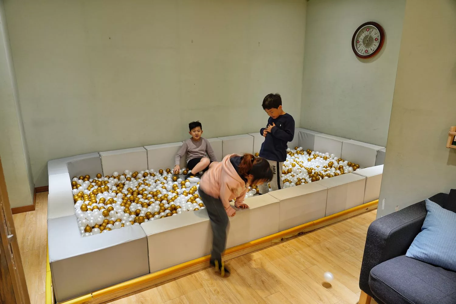 【宜蘭綠舞國際觀光飯店】一泊二食會席料理晚餐，和服體驗萌寵互動，免費宵夜吃到飽! @混血珊莎的奇幻旅程