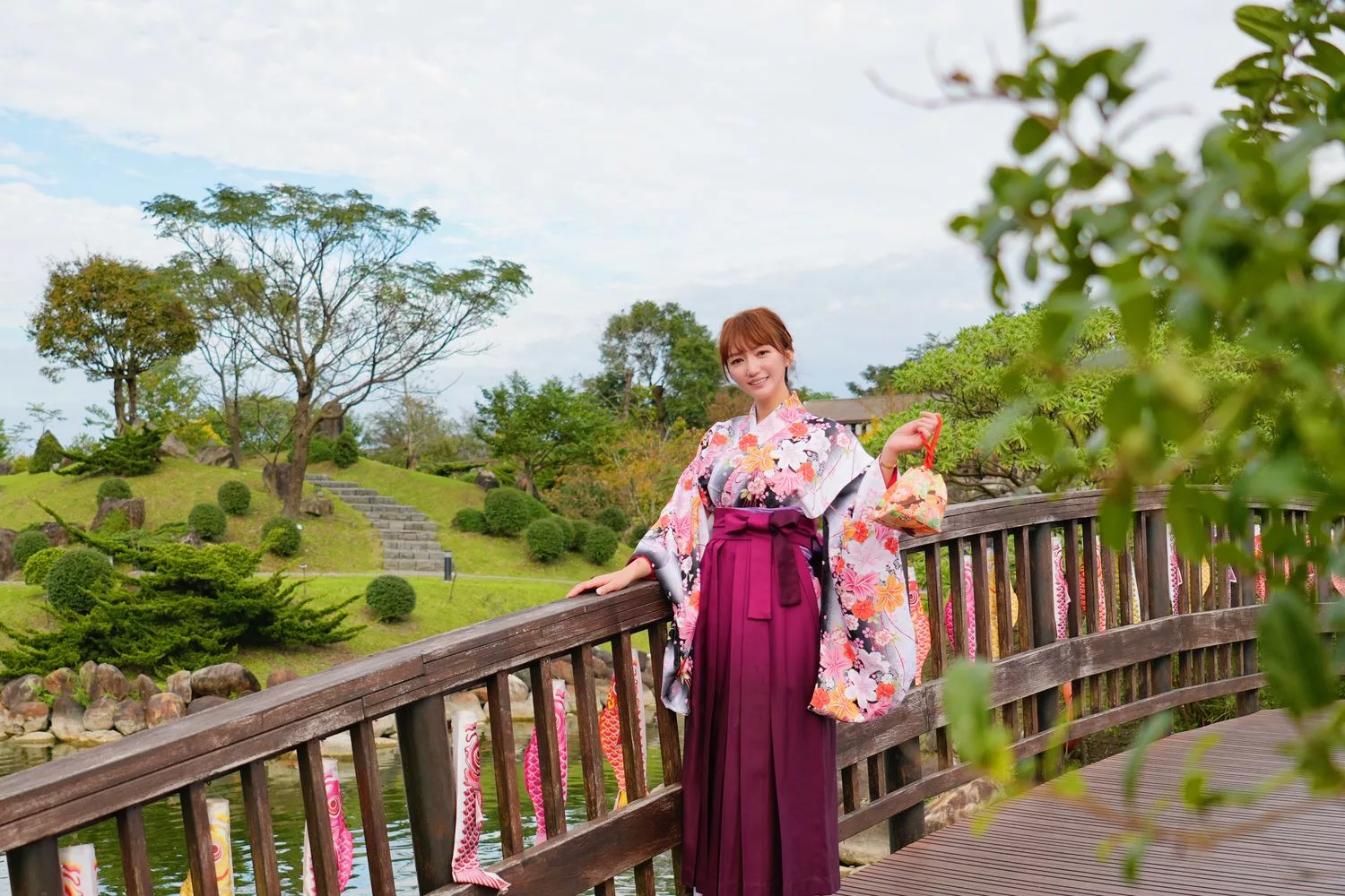 【綠舞日式主題園區】和服浴衣拍照打卡，可愛萌寵餵食互動一日遊! @混血珊莎的奇幻旅程