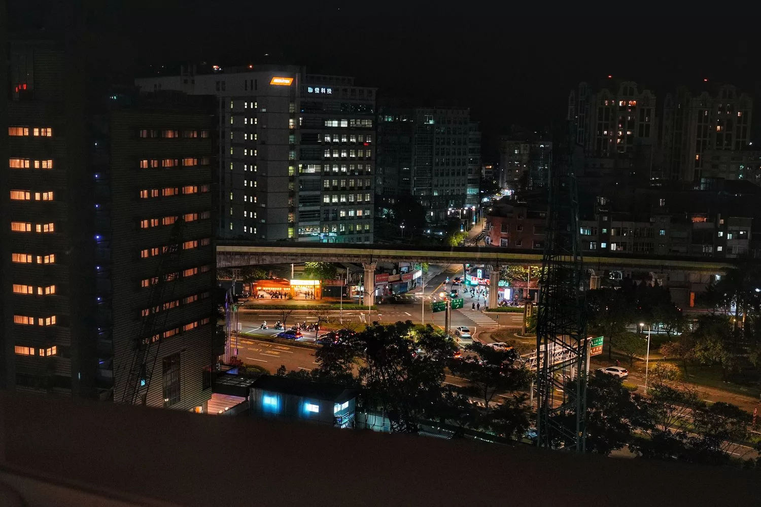 【台北大直英迪格酒店】洲際集團台北最潮設計飯店，大直 indigo一泊二食都會度假! @混血珊莎的奇幻旅程