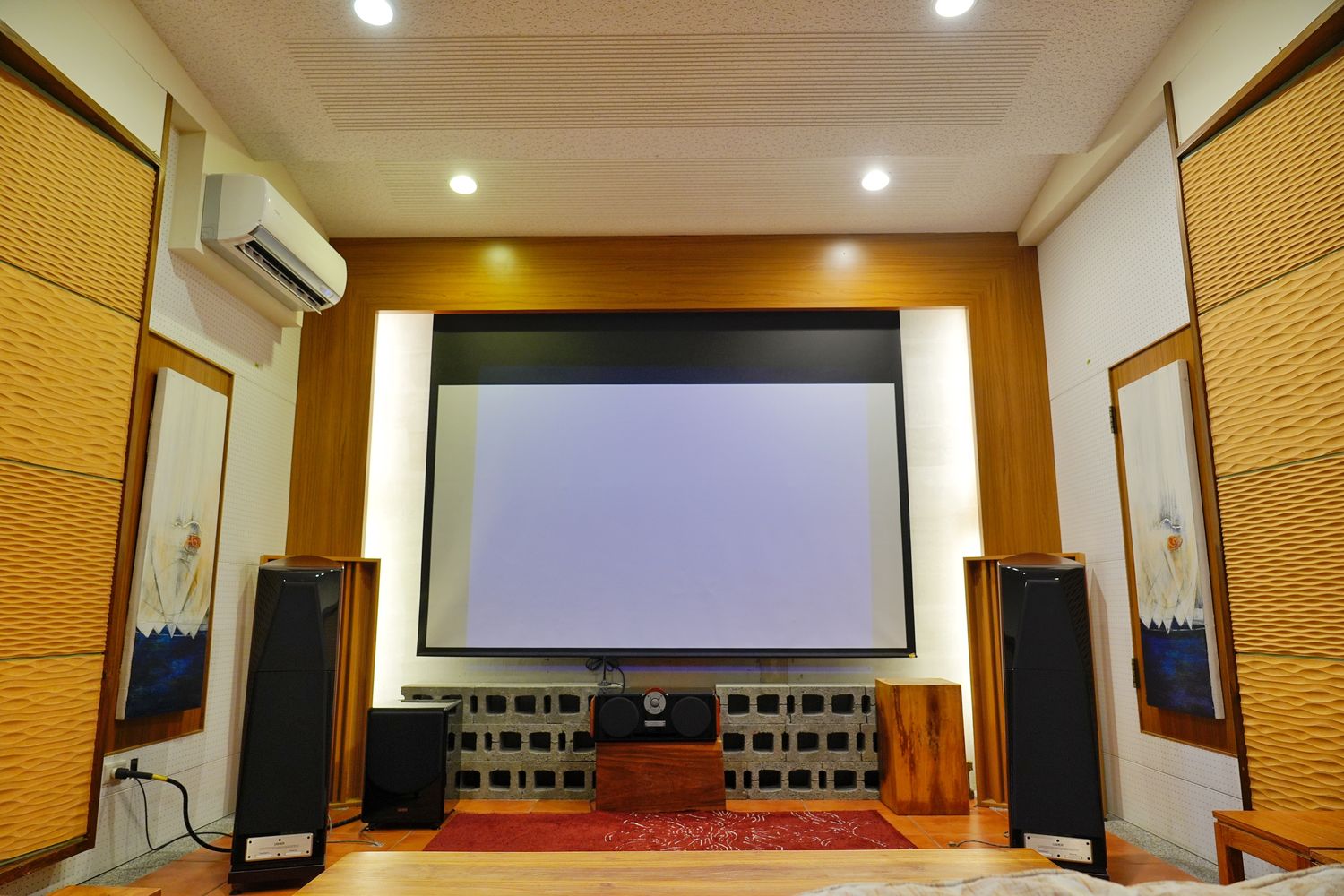 43會館｜宜蘭五結包棟民宿附戲水池KTV視聽室，秒飛峇里島度假! @混血珊莎的奇幻旅程