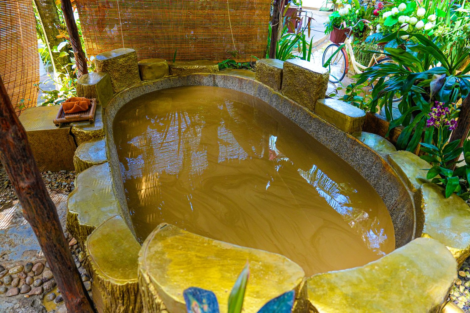 【2025富國島景點】精選 22 個富國島最新景點，遊樂園煙火表演火舞秀! @混血珊莎的奇幻旅程