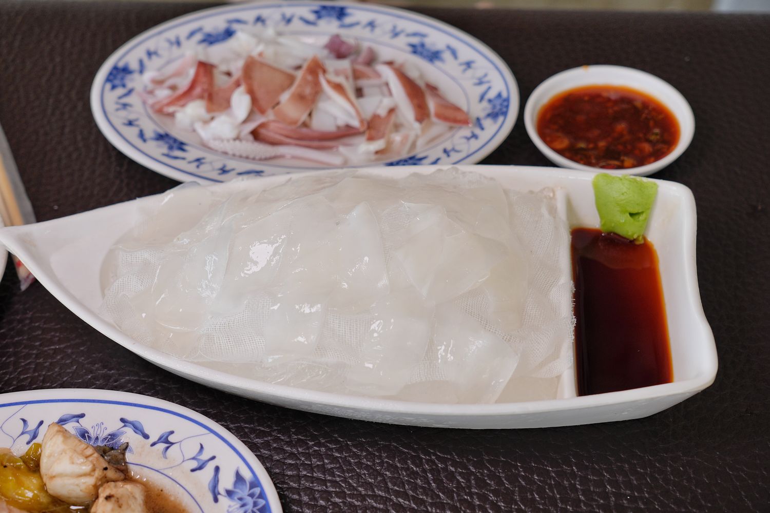 澎湖阿挺海鮮｜必吃鯨魚洞小管麵線，在地 40 年老字號餐廳! @混血珊莎的奇幻旅程