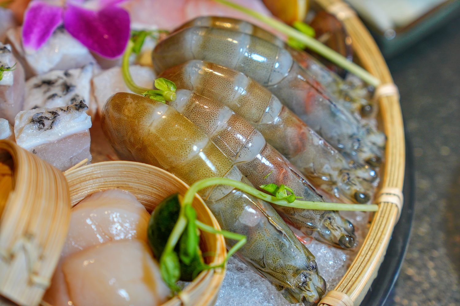 本鼎堂台式漢方麻辣鍋｜隱身在大稻埕的老宅大同區火鍋! @混血珊莎的奇幻旅程