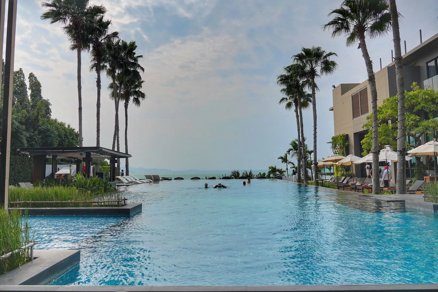 Cape Dara Resort Pattaya｜芭達雅達拉角度假村，夢幻海景第一排! @混血珊莎的奇幻旅程