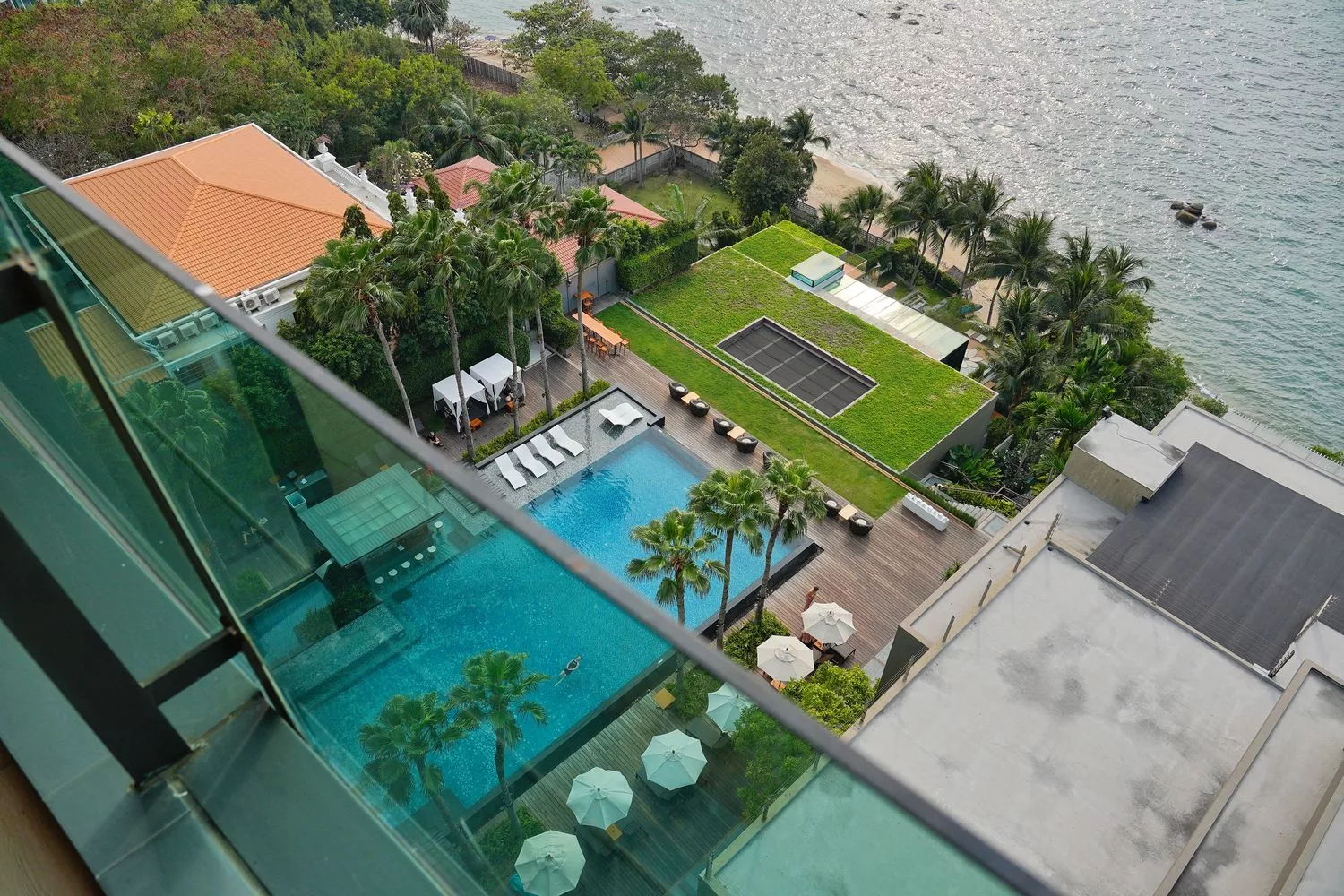 Cape Dara Resort Pattaya｜芭達雅達拉角度假村，夢幻海景第一排! @混血珊莎的奇幻旅程
