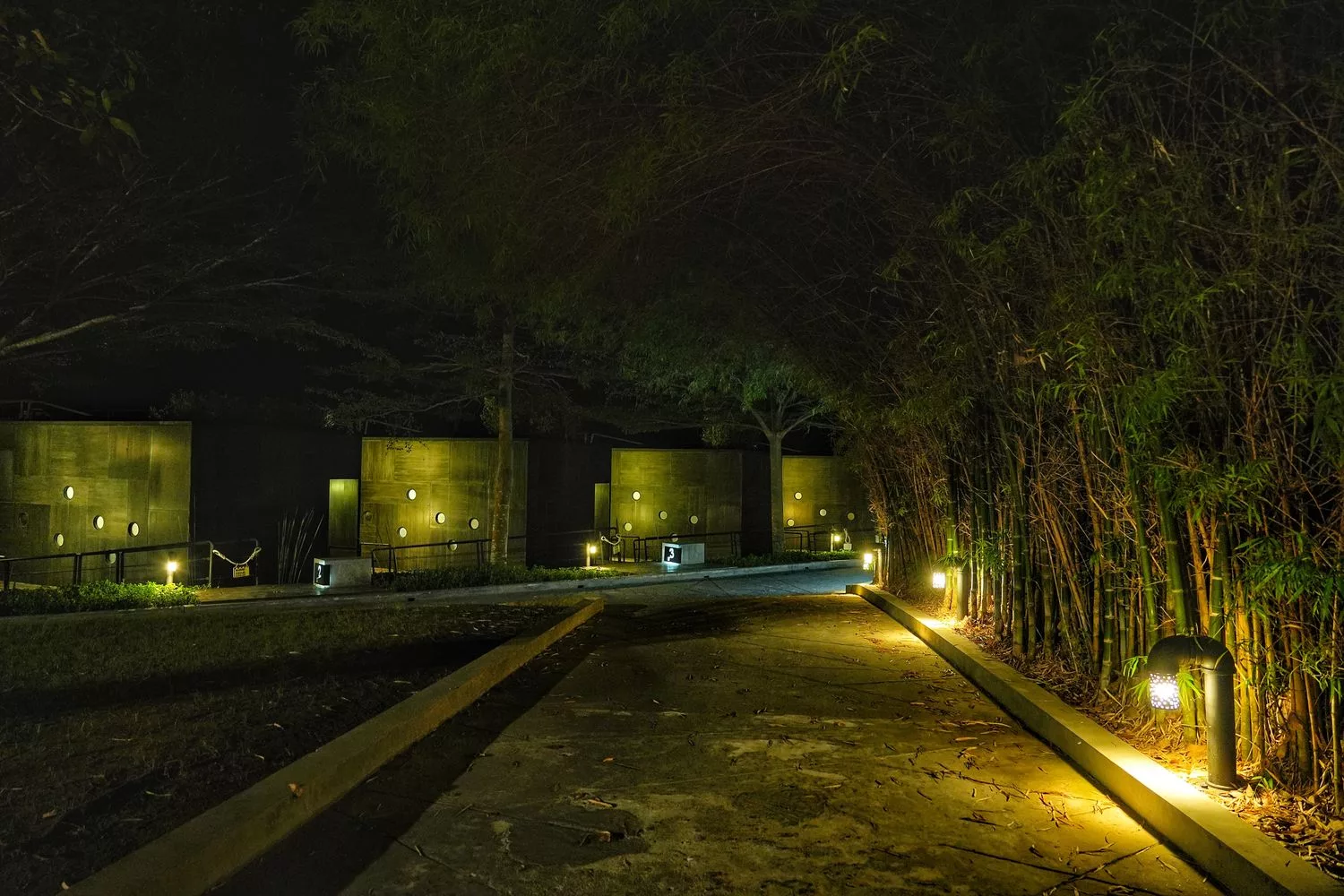 Cross River Kwai｜北碧府桂河克羅斯度假村，獨木舟泳池多種玩法!北碧府住宿! @混血珊莎的奇幻旅程