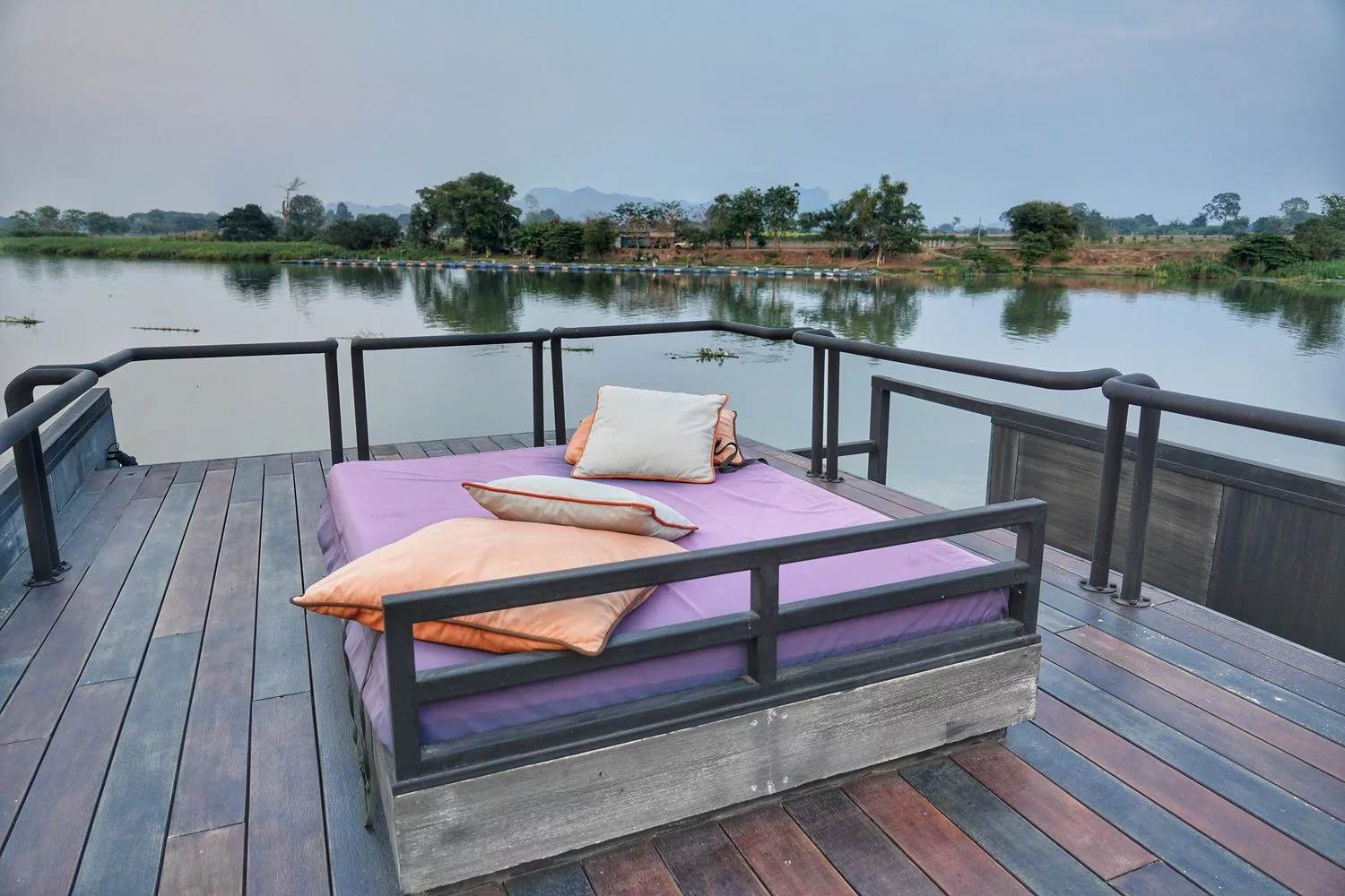 Cross River Kwai｜北碧府桂河克羅斯度假村，獨木舟泳池多種玩法!北碧府住宿! @混血珊莎的奇幻旅程