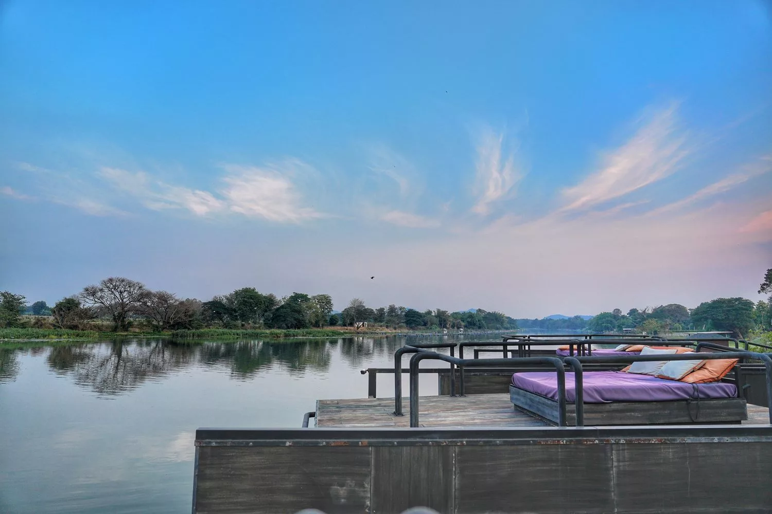 Cross River Kwai｜北碧府桂河克羅斯度假村，獨木舟泳池多種玩法!北碧府住宿! @混血珊莎的奇幻旅程