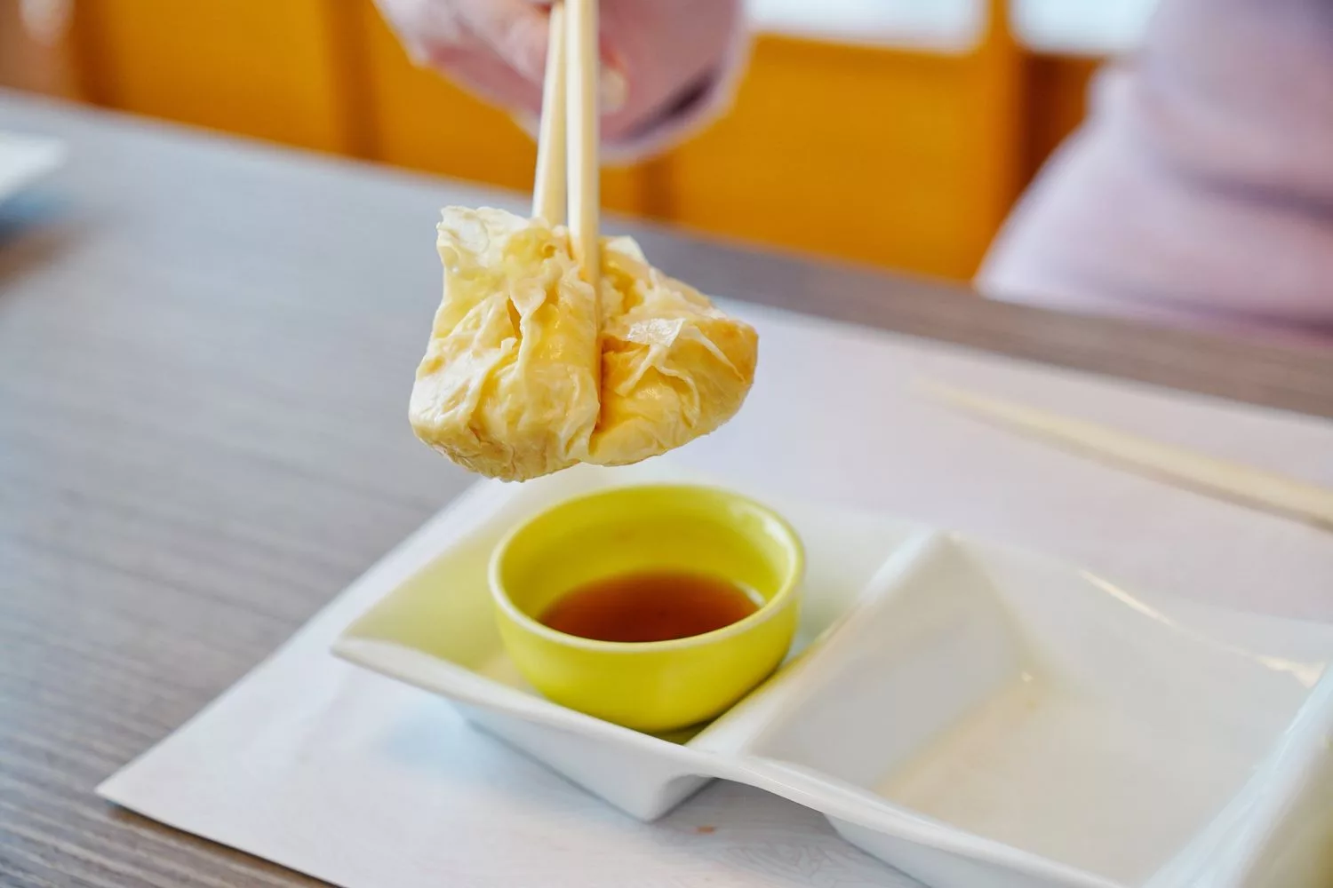 【道頓堀美食】蟹道樂 道頓堀東店，高人氣大阪連鎖螃蟹餐廳，獨立包廂享私人空間，菜單訂位攻略! @混血珊莎的奇幻旅程