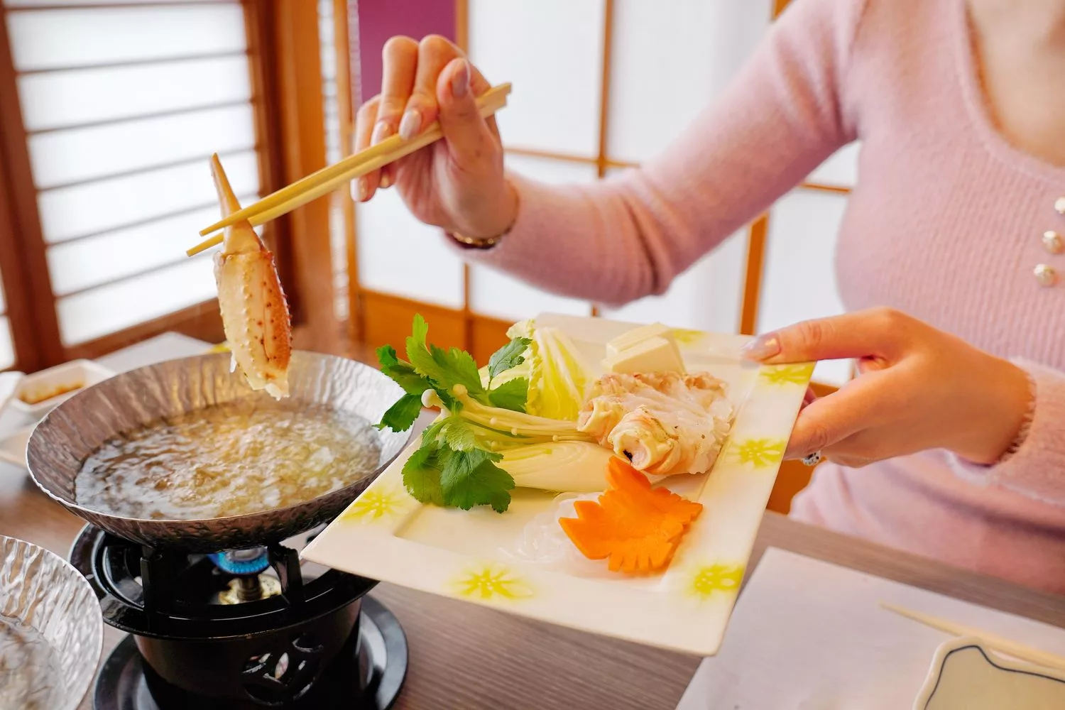 【道頓堀美食】蟹道樂 道頓堀東店，高人氣大阪連鎖螃蟹餐廳，獨立包廂享私人空間，菜單訂位攻略! @混血珊莎的奇幻旅程