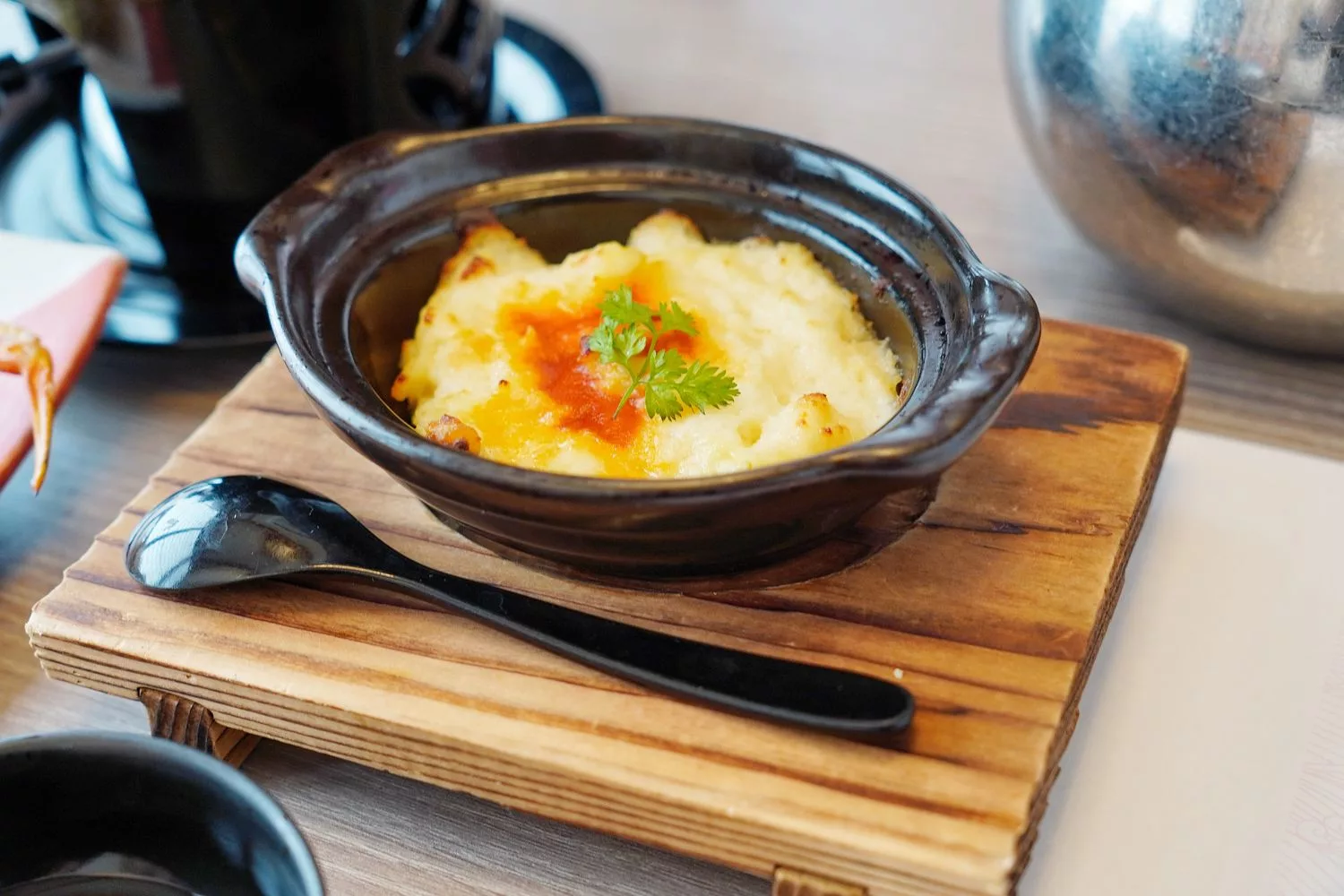 【道頓堀美食】蟹道樂 道頓堀東店，高人氣大阪連鎖螃蟹餐廳，獨立包廂享私人空間，菜單訂位攻略! @混血珊莎的奇幻旅程