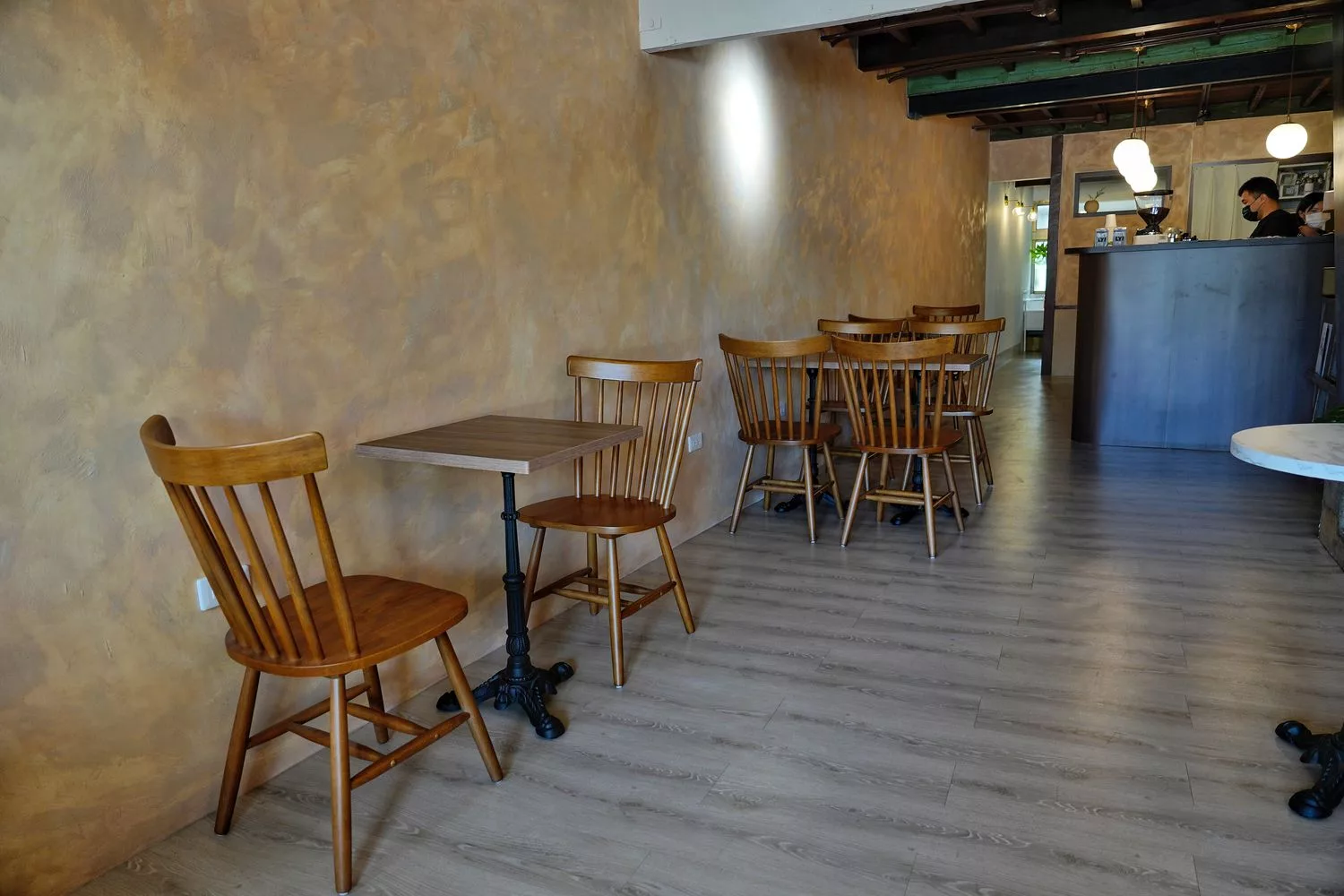 【Les Amis café 樂瑞比咖啡】新開幕質感嘉義東區咖啡廳! @混血珊莎的奇幻旅程
