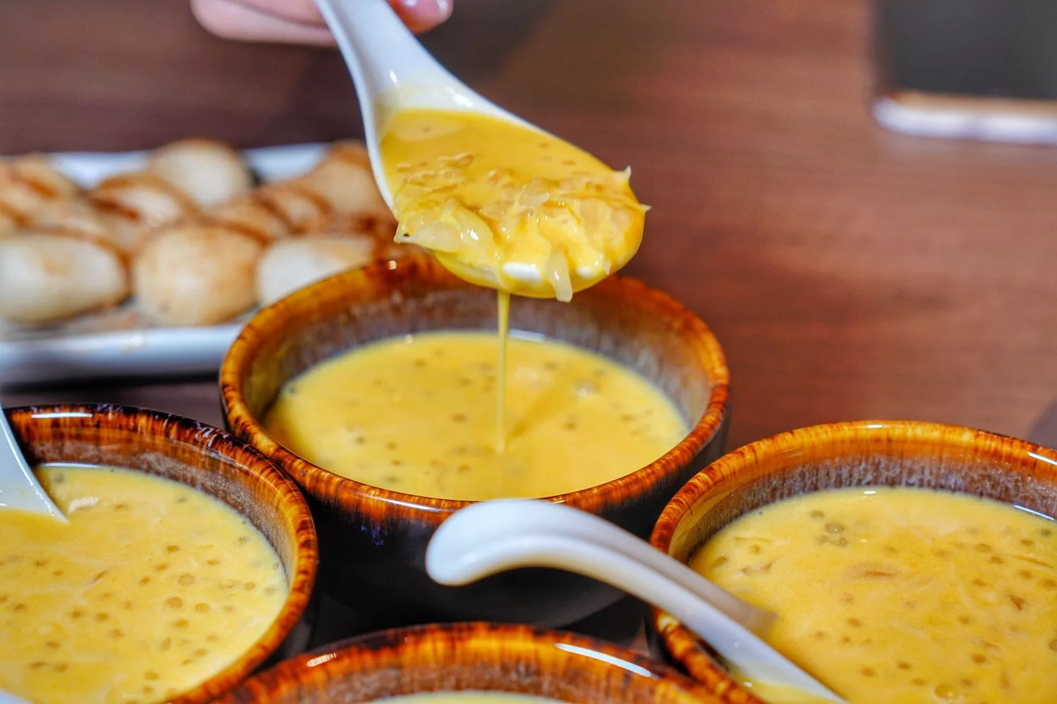 溜溜酸菜魚專賣店 中壢SOGO店|獨家秘製配方,套餐白飯小菜吃到飽! @混血珊莎的奇幻旅程 溜溜酸菜魚專賣店 中壢SOGO店|獨家秘製配方,套餐白飯小菜吃到飽! @混血珊莎的奇幻旅程