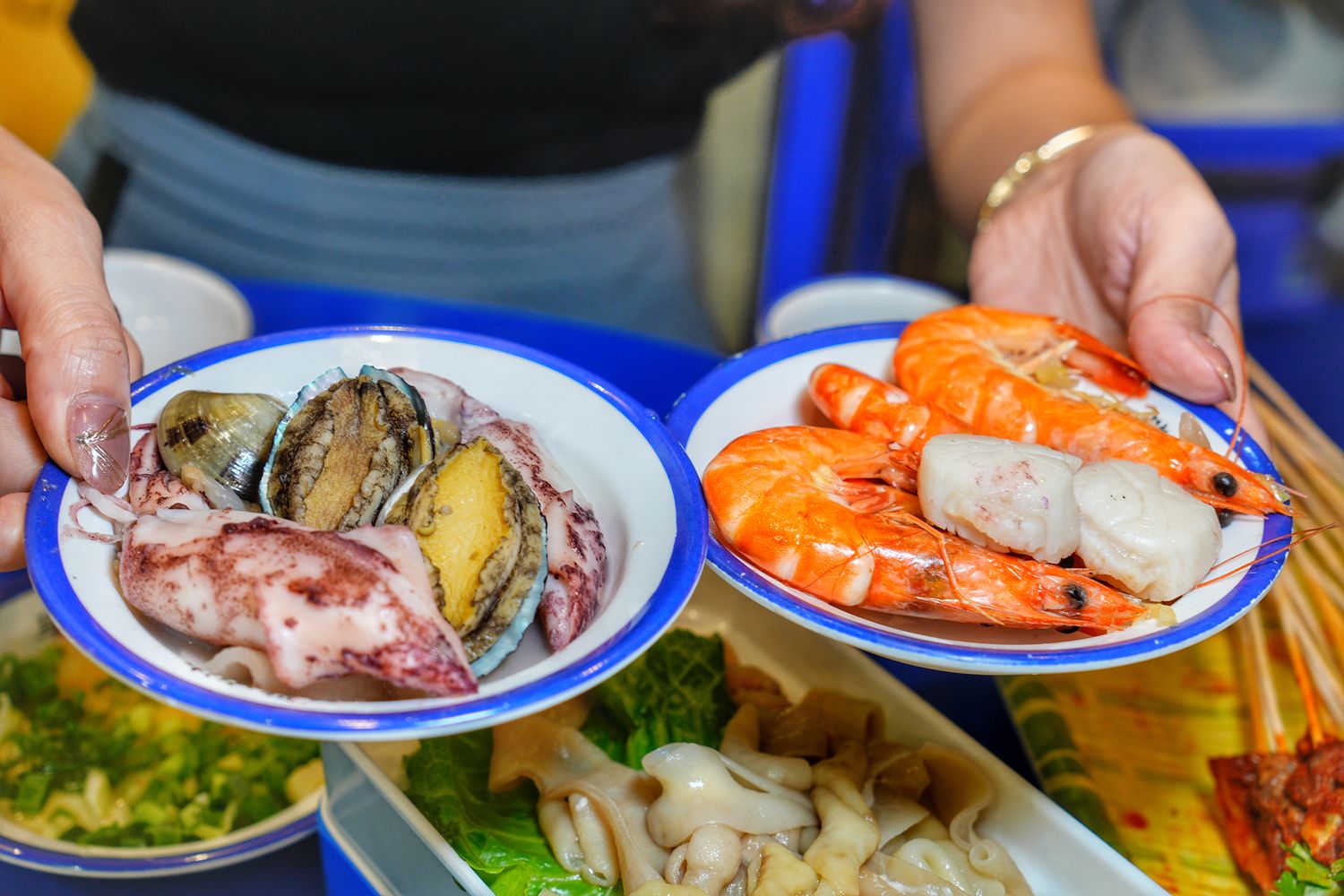 馬路邊邊串串香|麻辣鍋控必吃桃園串串火鍋,享受撸串自由! @混血珊莎的奇幻旅程 馬路邊邊串串香|麻辣鍋控必吃桃園串串火鍋,享受撸串自由! @混血珊莎的奇幻旅程